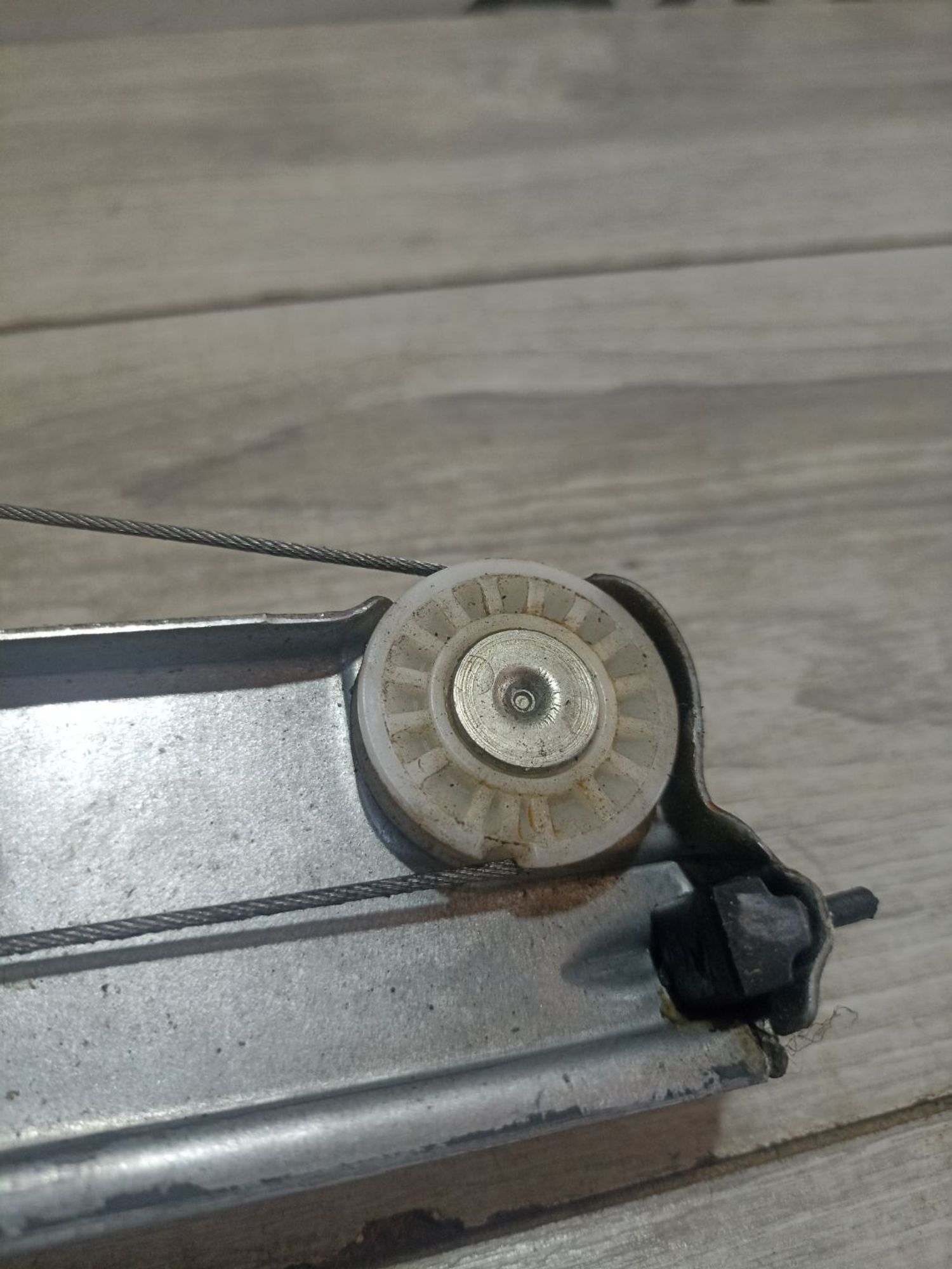https://ycs.partsauto.market/partsauto-images/thmbs/userImages/0d5a73f363ec19ea8b7d8d6483ce4211/part/bbd81535-70fc-4dde-900b-07cb3b3ba993_1784017802106.jpg