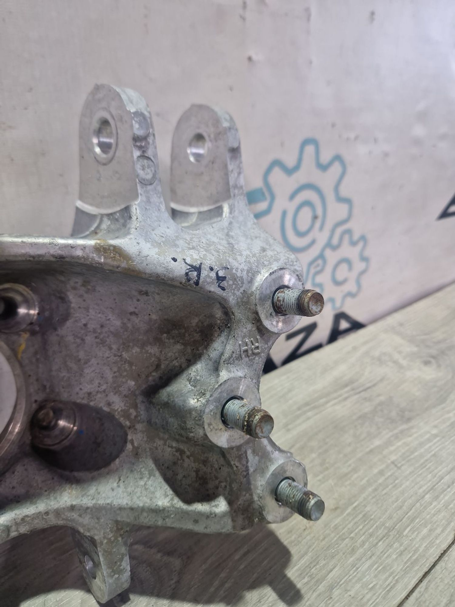https://ycs.partsauto.market/partsauto-images/thmbs/userImages/0d5a73f363ec19ea8b7d8d6483ce4211/part/bc1d6168-cf88-4080-b7d3-3d993fc4eed9_1786957908063.jpg