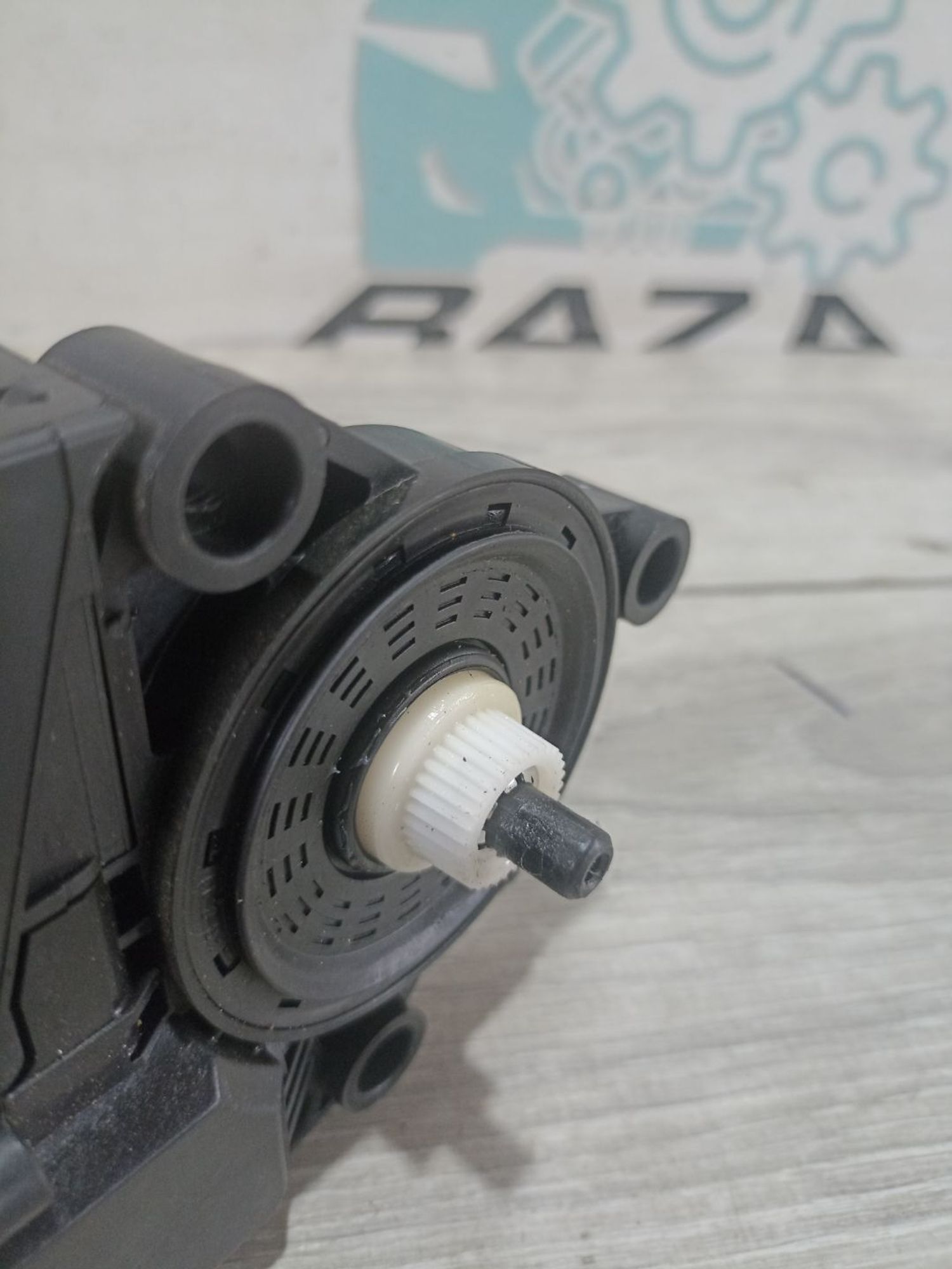 https://ycs.partsauto.market/partsauto-images/thmbs/userImages/0d5a73f363ec19ea8b7d8d6483ce4211/part/bd0d181e-bccf-4745-8de2-cbe5039acec1_1783511893004.jpg