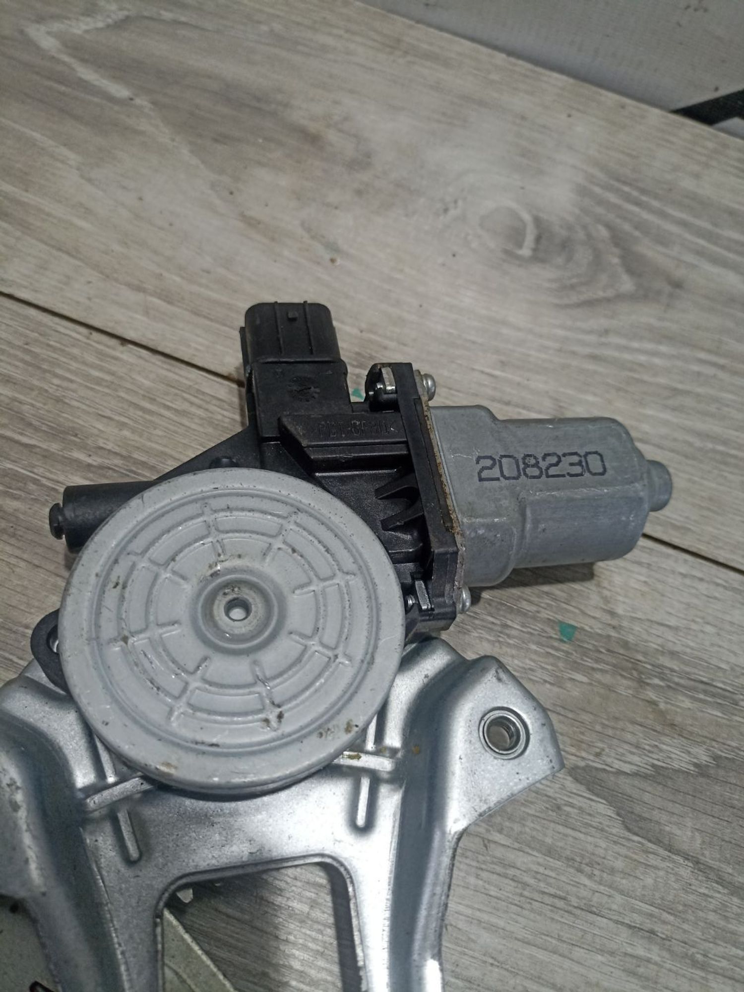https://ycs.partsauto.market/partsauto-images/thmbs/userImages/0d5a73f363ec19ea8b7d8d6483ce4211/part/c11e4252-935d-4652-9213-faceff5a2dcb_1783933026688.jpg
