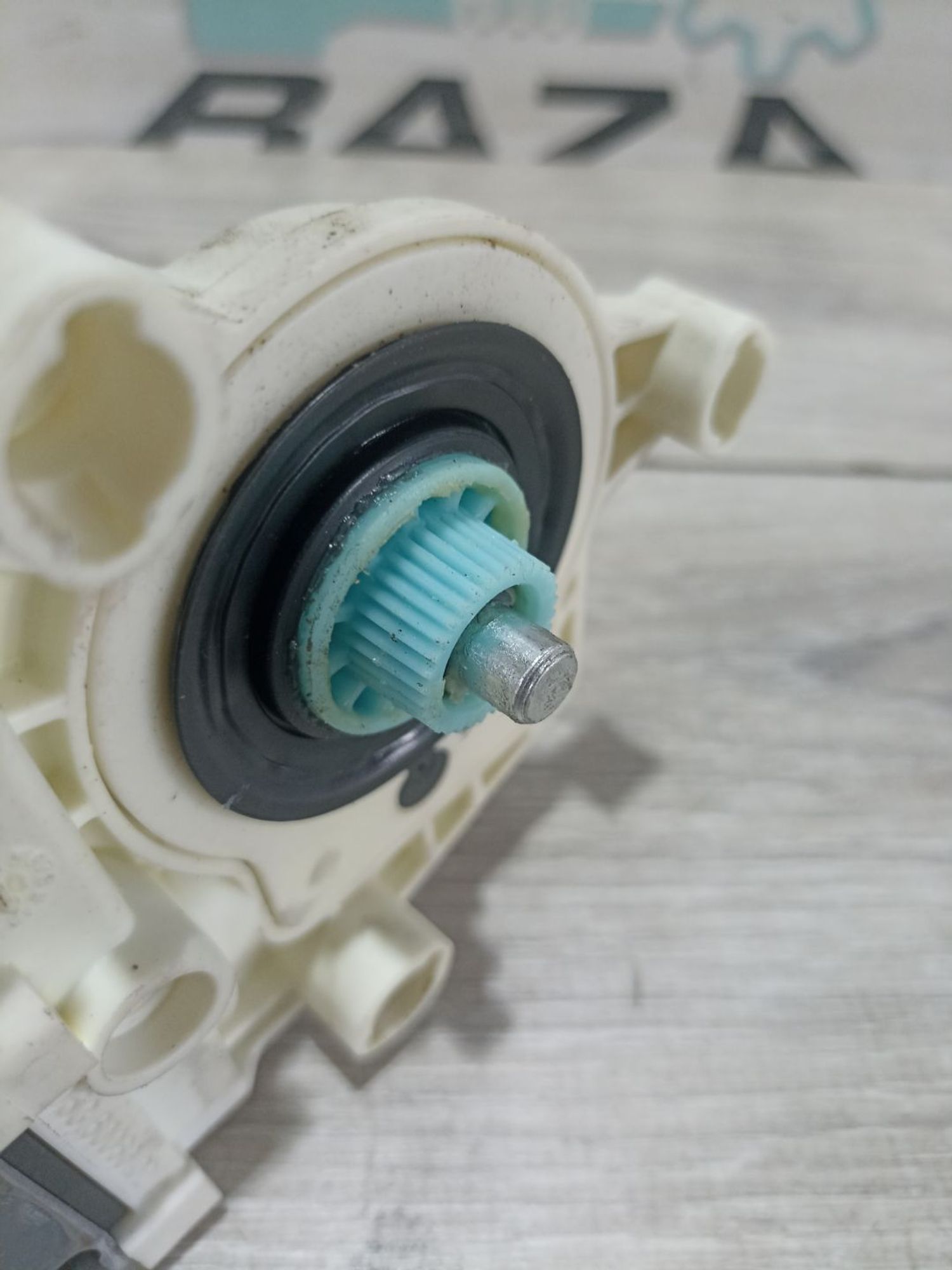 https://ycs.partsauto.market/partsauto-images/thmbs/userImages/0d5a73f363ec19ea8b7d8d6483ce4211/part/c2898035-d70d-4643-949c-b88a368423cf_1783518665649.jpg