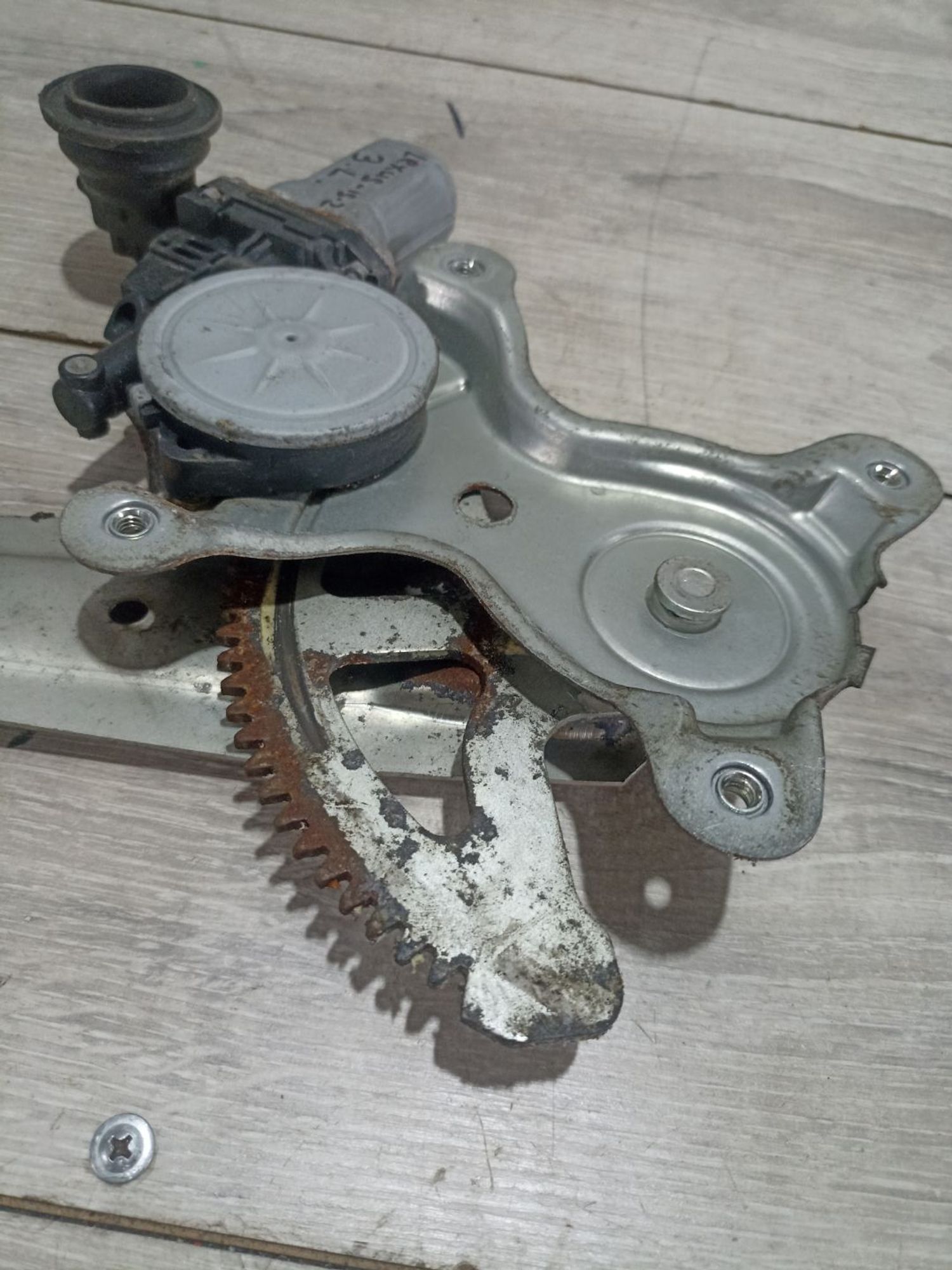 https://ycs.partsauto.market/partsauto-images/thmbs/userImages/0d5a73f363ec19ea8b7d8d6483ce4211/part/c454c9fb-e527-4f25-8ed9-6812bf8f17e4_1784030200253.jpg