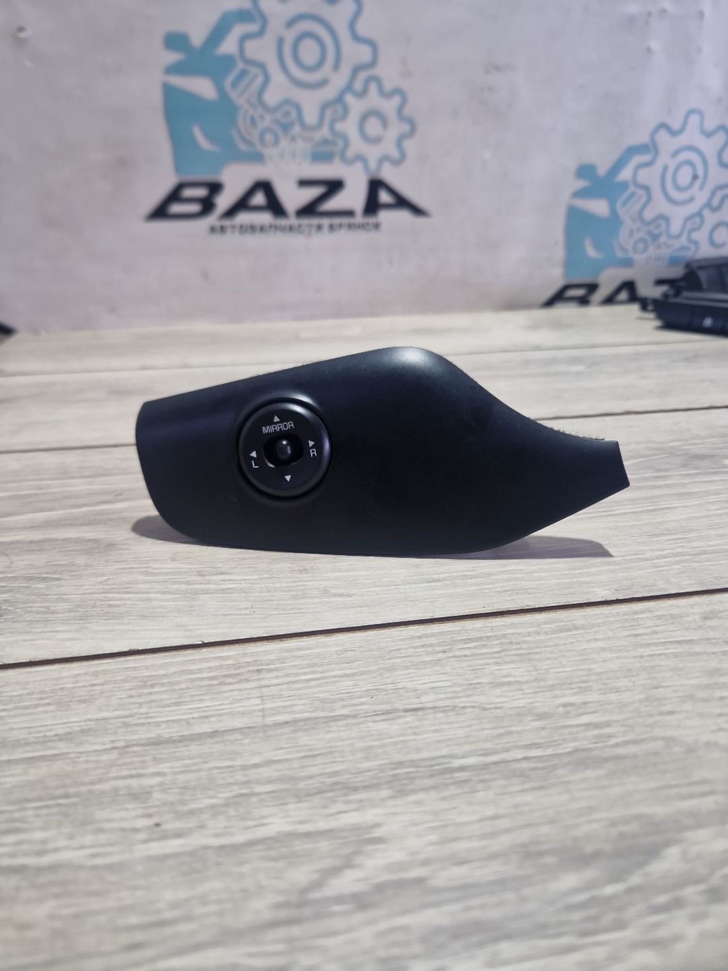https://ycs.partsauto.market/partsauto-images/thmbs/userImages/0d5a73f363ec19ea8b7d8d6483ce4211/part/c8c0a701-f882-4fea-8d9b-213352aa73e8_1787395290494.jpg