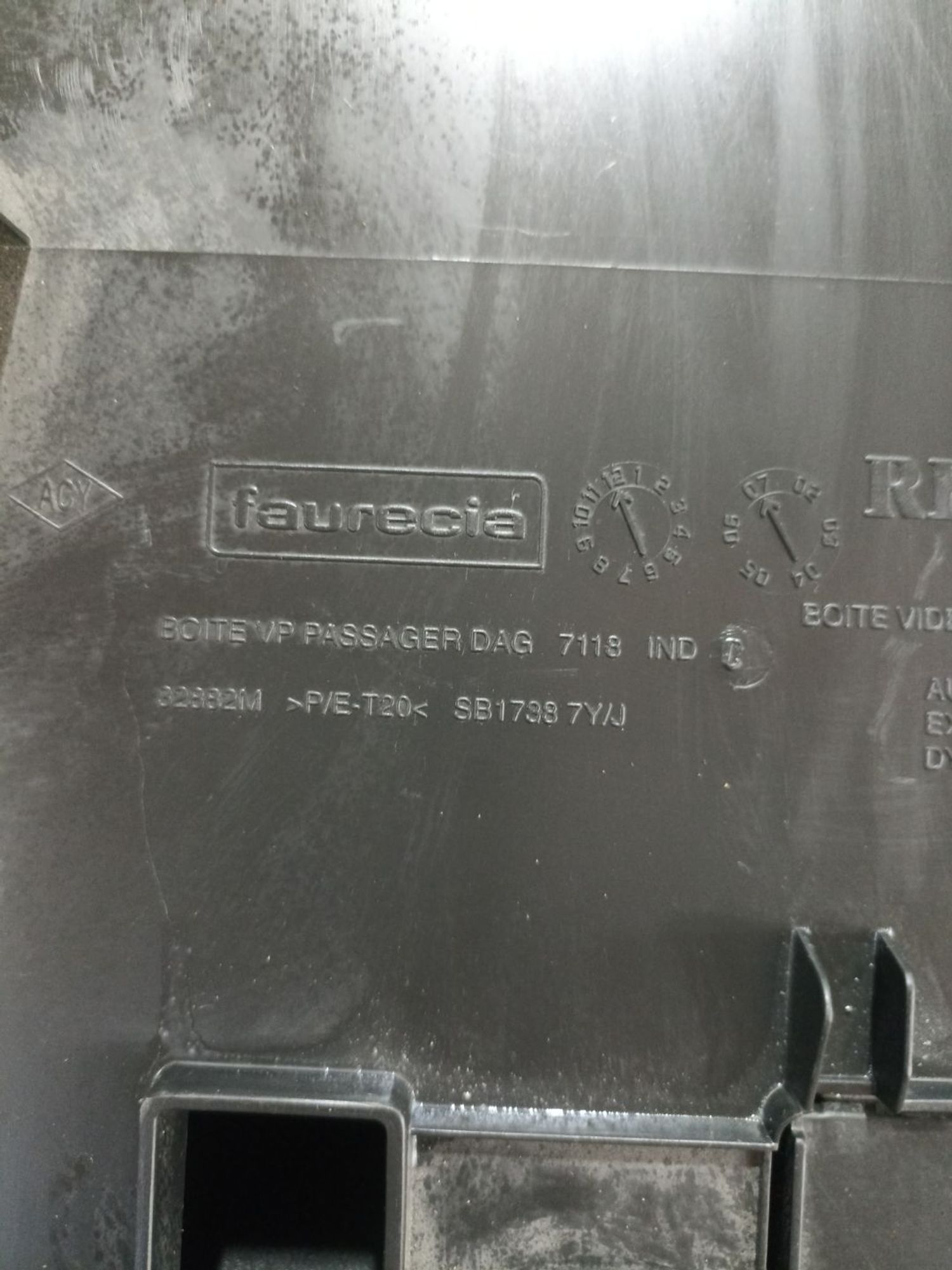 https://ycs.partsauto.market/partsauto-images/thmbs/userImages/0d5a73f363ec19ea8b7d8d6483ce4211/part/ca126475-584c-44f0-996d-4405d06c1ab1_1784209082335.jpg