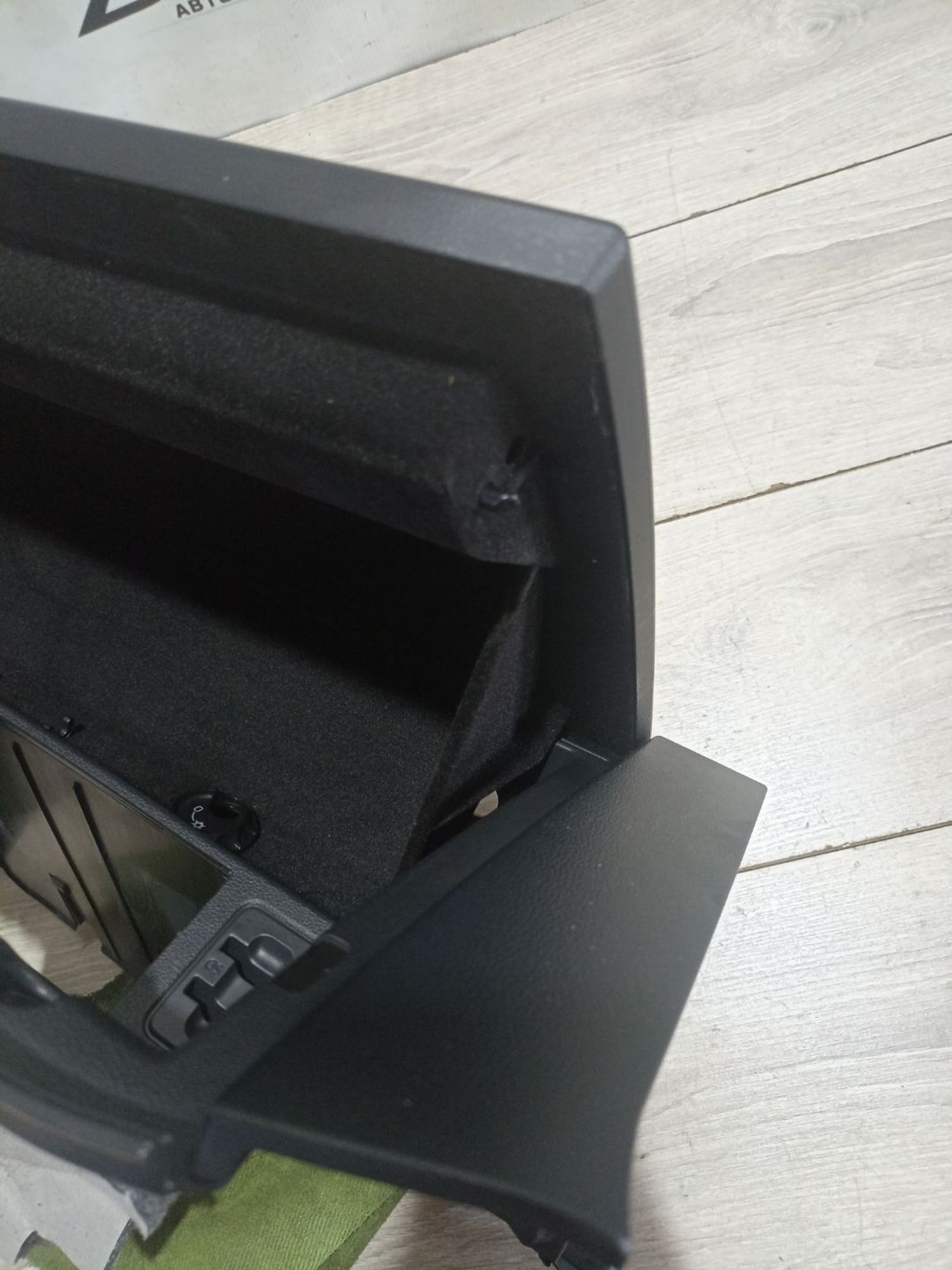 https://ycs.partsauto.market/partsauto-images/thmbs/userImages/0d5a73f363ec19ea8b7d8d6483ce4211/part/cd21ecb2-6855-4982-93e5-8b5e0cf35975_1784210360861.jpg