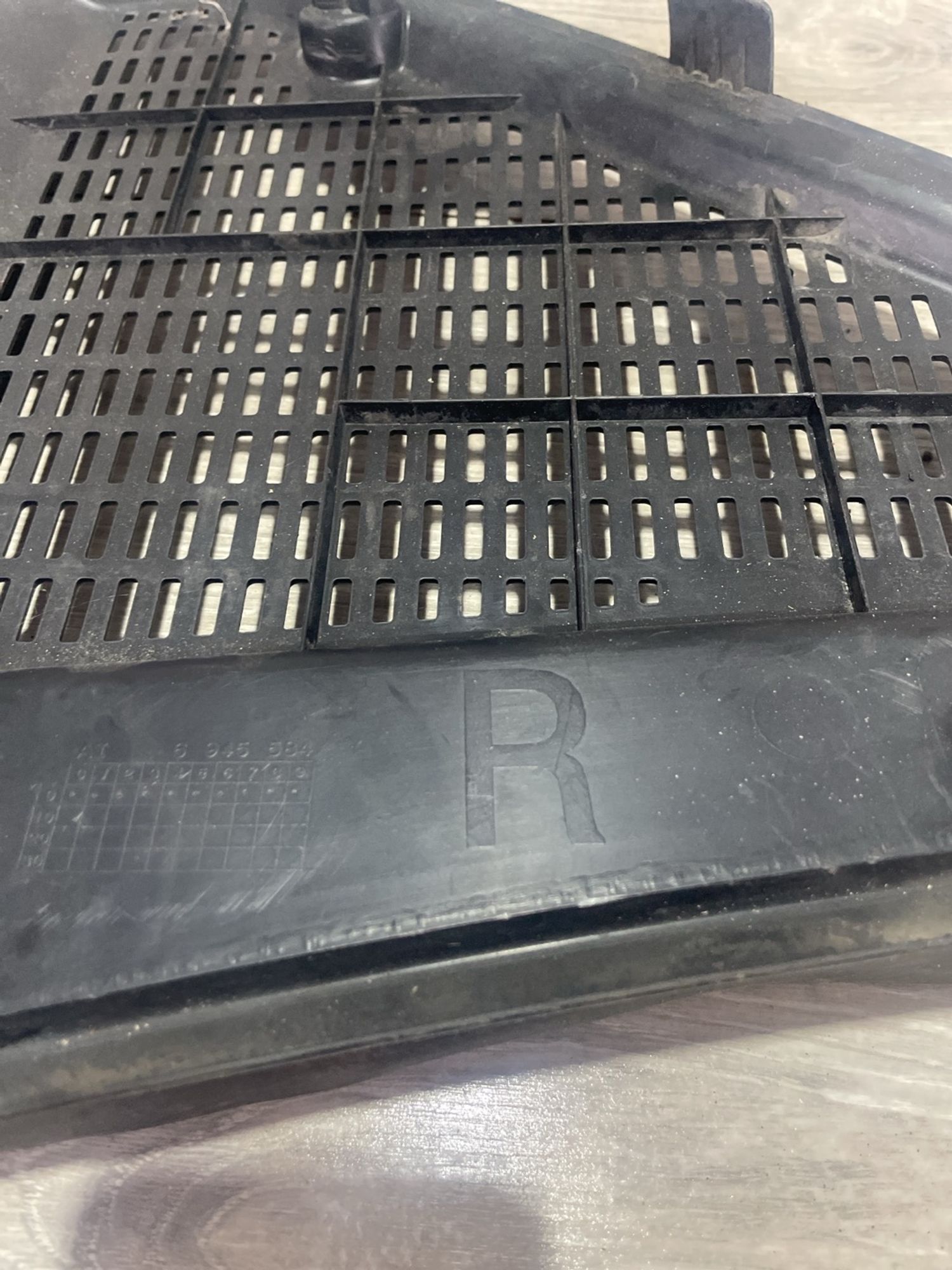 Водосток лобового стекла (жабо) комплект  BMW X6, 2000 рублей, Брянск