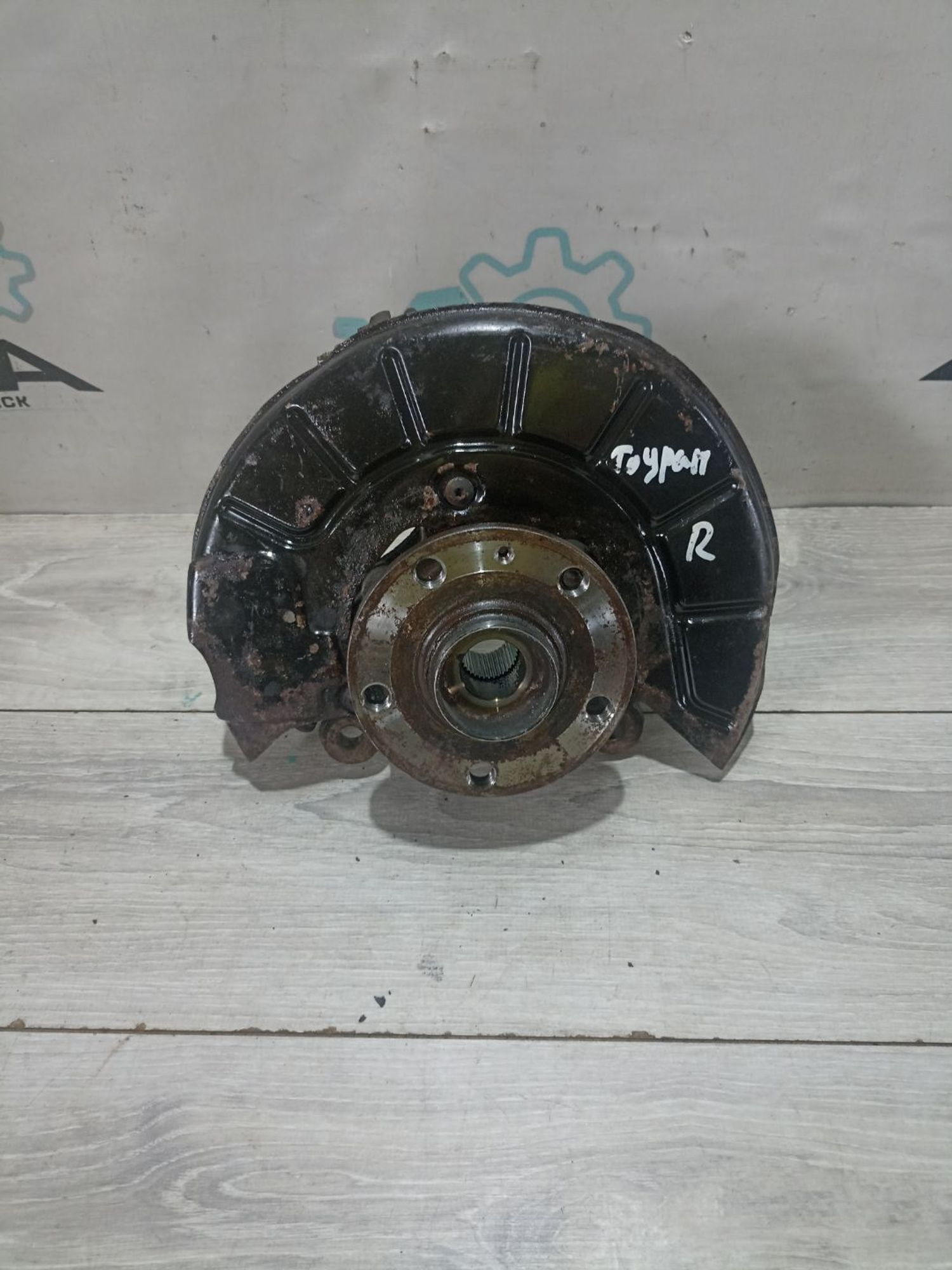 Поворотный кулак правый Volkswagen Touran, I (2..., 1990 рублей, Брянск