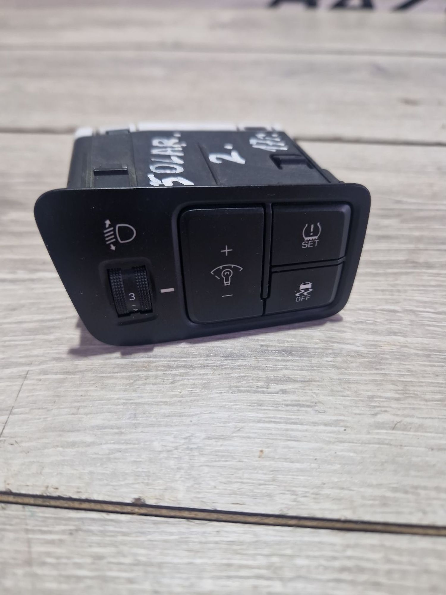 https://ycs.partsauto.market/partsauto-images/thmbs/userImages/0d5a73f363ec19ea8b7d8d6483ce4211/part/d1d17e10-61ed-4b83-b612-c05add26181d_1787645872724.jpg