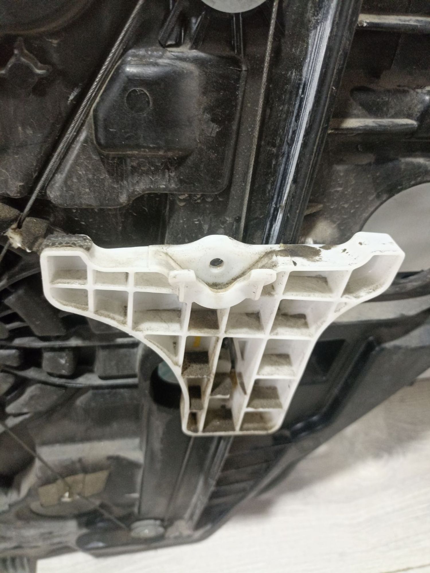 https://ycs.partsauto.market/partsauto-images/thmbs/userImages/0d5a73f363ec19ea8b7d8d6483ce4211/part/d3f8f9d7-ad8e-44b4-834b-1ec2bce153c5_1783333350824.jpg