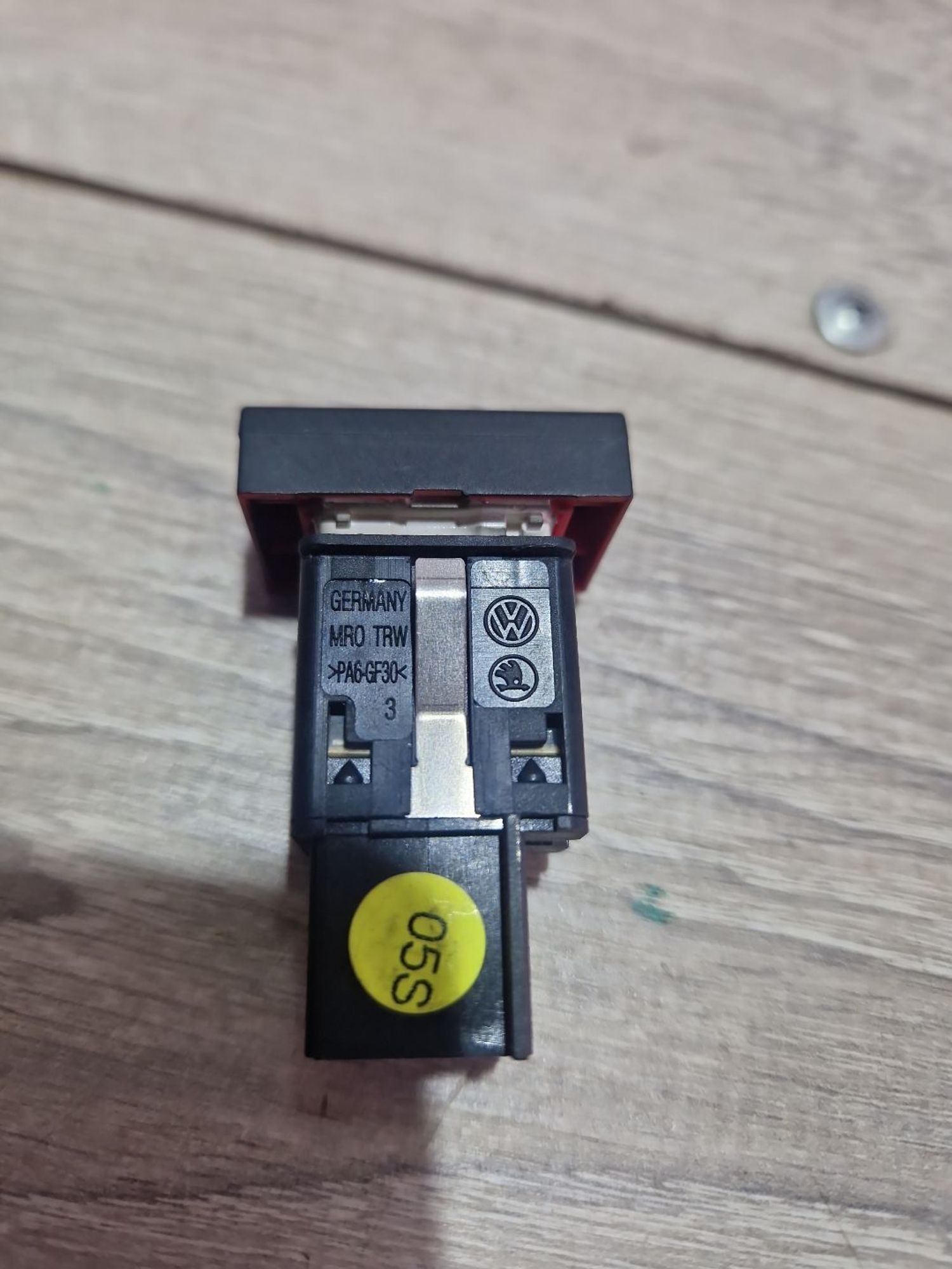 https://ycs.partsauto.market/partsauto-images/thmbs/userImages/0d5a73f363ec19ea8b7d8d6483ce4211/part/d4f972f3-57db-4341-806c-e457b6c49065_1787734306651.jpg
