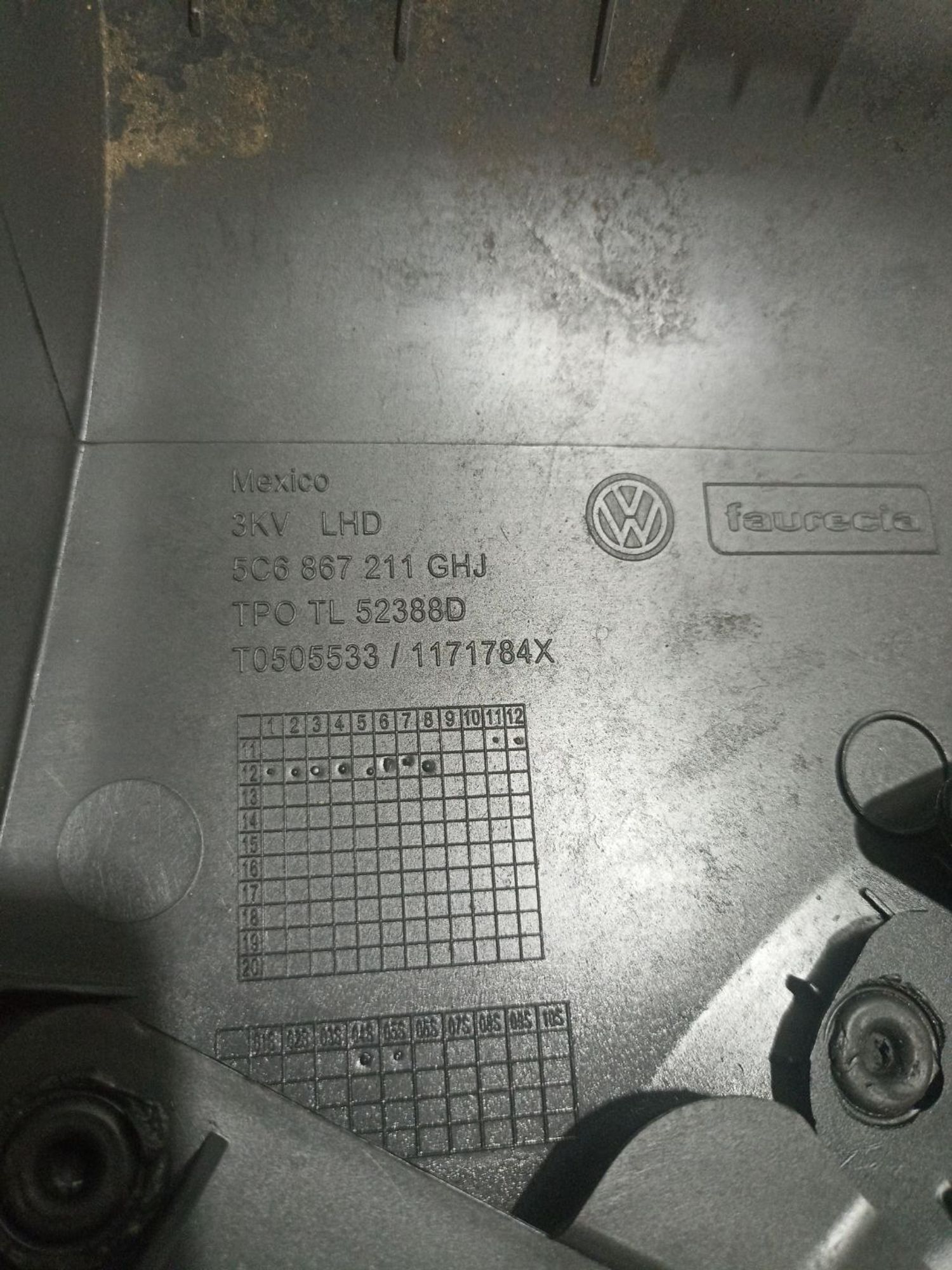 https://ycs.partsauto.market/partsauto-images/thmbs/userImages/0d5a73f363ec19ea8b7d8d6483ce4211/part/d6072ed4-f9e5-4bc7-8c35-a6b58ed0c6f4_1784710965504.jpg