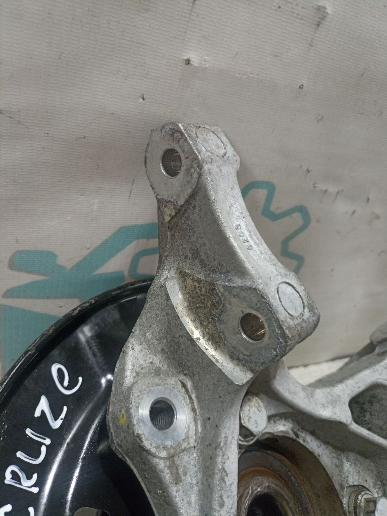 https://ycs.partsauto.market/partsauto-images/thmbs/userImages/0d5a73f363ec19ea8b7d8d6483ce4211/part/d6bdcb5d-59d0-4b81-9689-bcbd0aa2572c_1783672986878.jpg