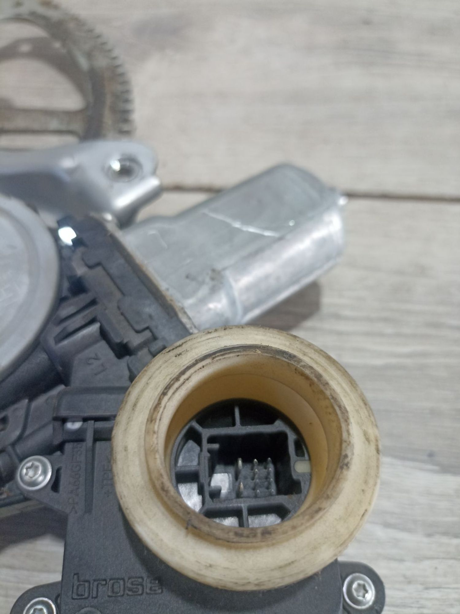 https://ycs.partsauto.market/partsauto-images/thmbs/userImages/0d5a73f363ec19ea8b7d8d6483ce4211/part/d9bbded6-328c-4863-bc6a-1ea6a48f945b_1784039552440.jpg