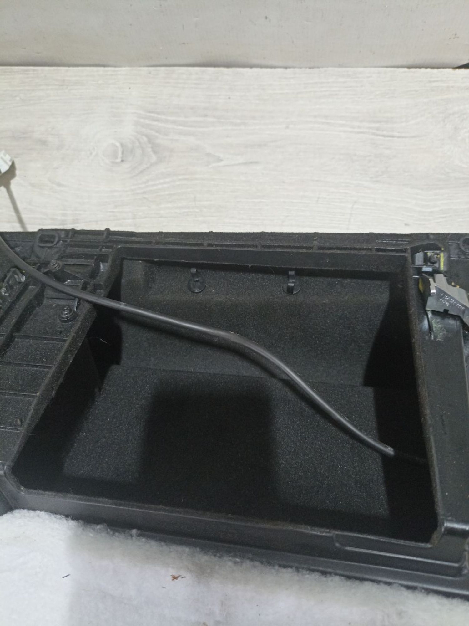 https://ycs.partsauto.market/partsauto-images/thmbs/userImages/0d5a73f363ec19ea8b7d8d6483ce4211/part/d9d5f2a4-73f6-4044-bc03-ab2844651545_1784197883983.jpg