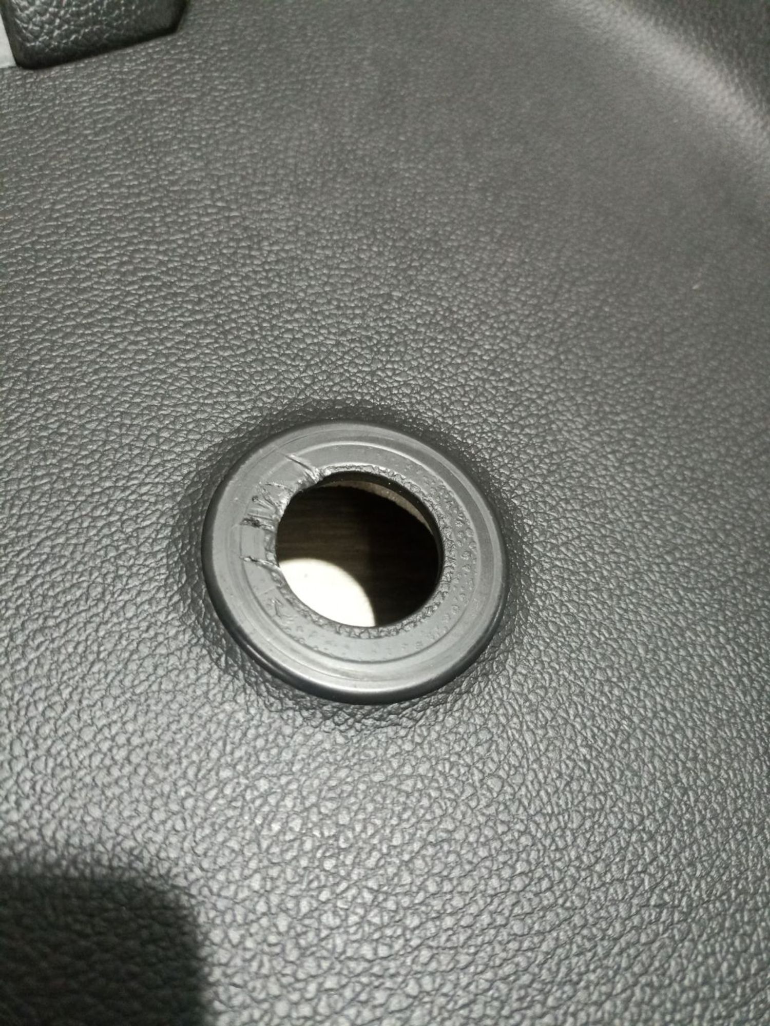 https://ycs.partsauto.market/partsauto-images/thmbs/userImages/0d5a73f363ec19ea8b7d8d6483ce4211/part/dc7fb9e9-22ce-4552-ab33-0ebe303a6374_1784970562112.jpg