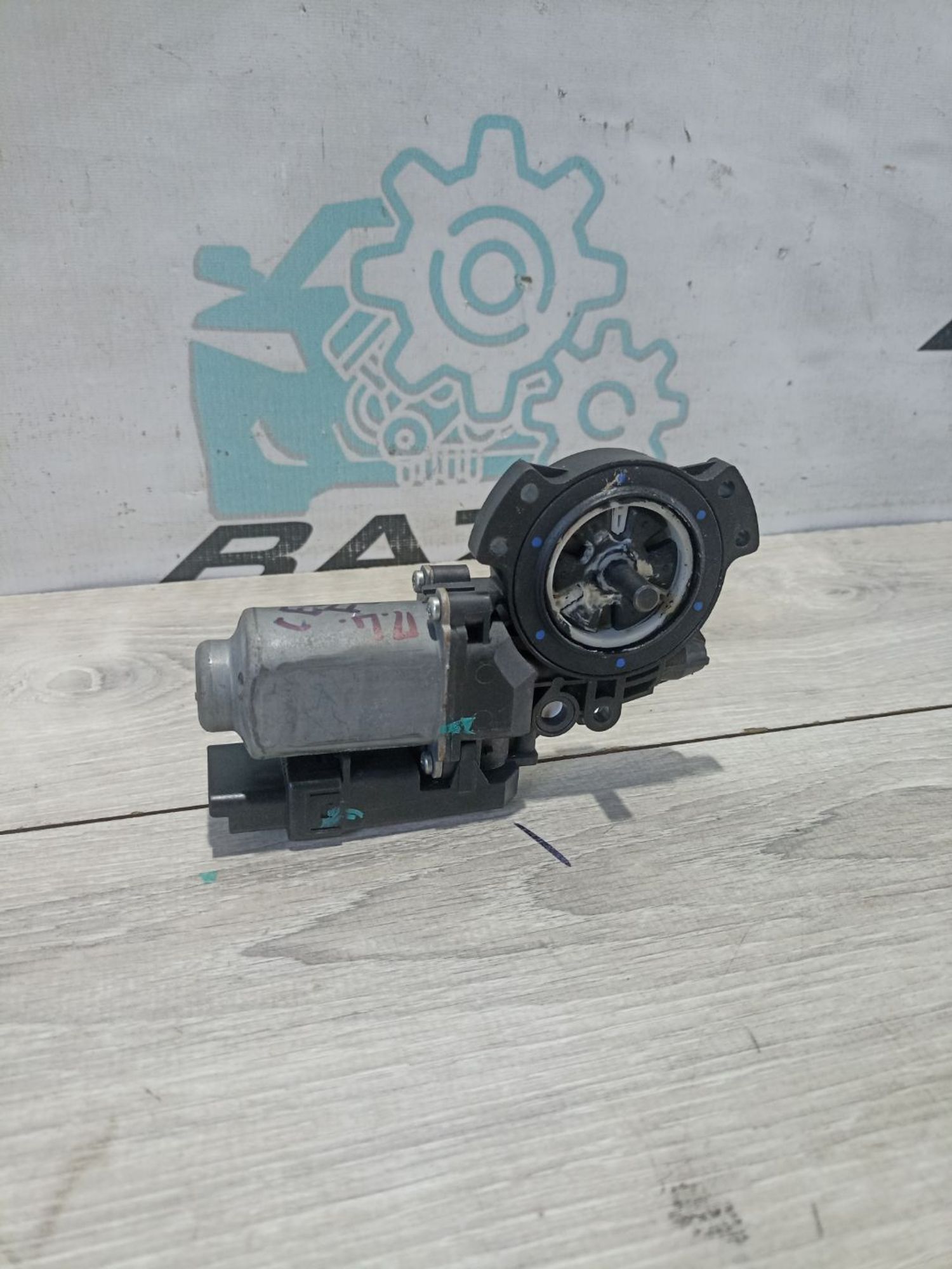 https://ycs.partsauto.market/partsauto-images/thmbs/userImages/0d5a73f363ec19ea8b7d8d6483ce4211/part/decdec91-bca3-49c5-8526-eb6081227838_1783584553368.jpg