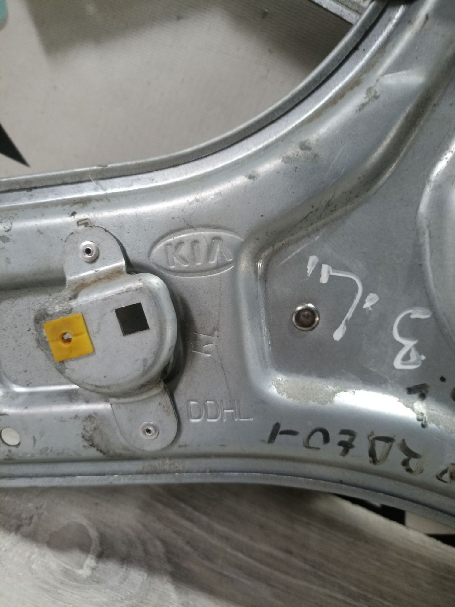 https://ycs.partsauto.market/partsauto-images/thmbs/userImages/0d5a73f363ec19ea8b7d8d6483ce4211/part/e05350ce-7b9a-4b60-a74a-c91cba4dea94_1783332541438.jpg