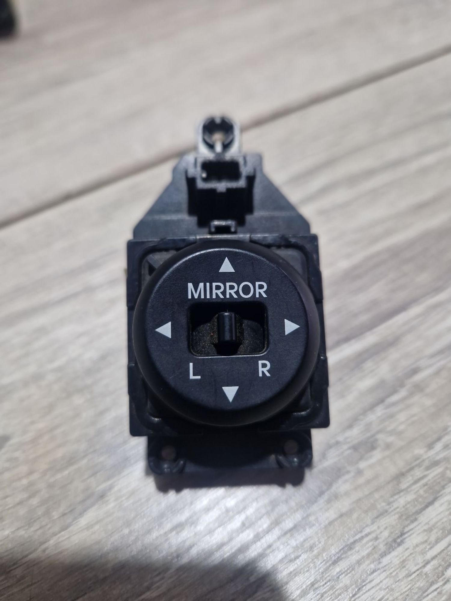 https://ycs.partsauto.market/partsauto-images/thmbs/userImages/0d5a73f363ec19ea8b7d8d6483ce4211/part/e183f7af-fb0f-4c92-abf8-10eca05071dd_1787311889897.jpg