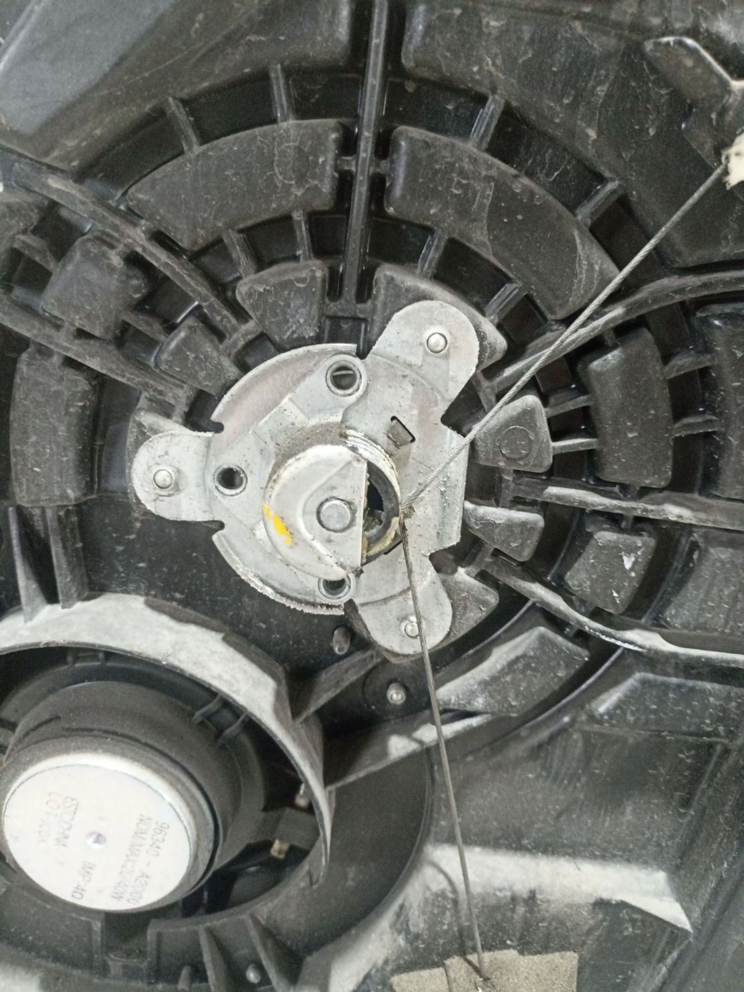 https://ycs.partsauto.market/partsauto-images/thmbs/userImages/0d5a73f363ec19ea8b7d8d6483ce4211/part/e2104443-6716-43ce-a5b5-b715b8a95ba0_1783333349318.jpg