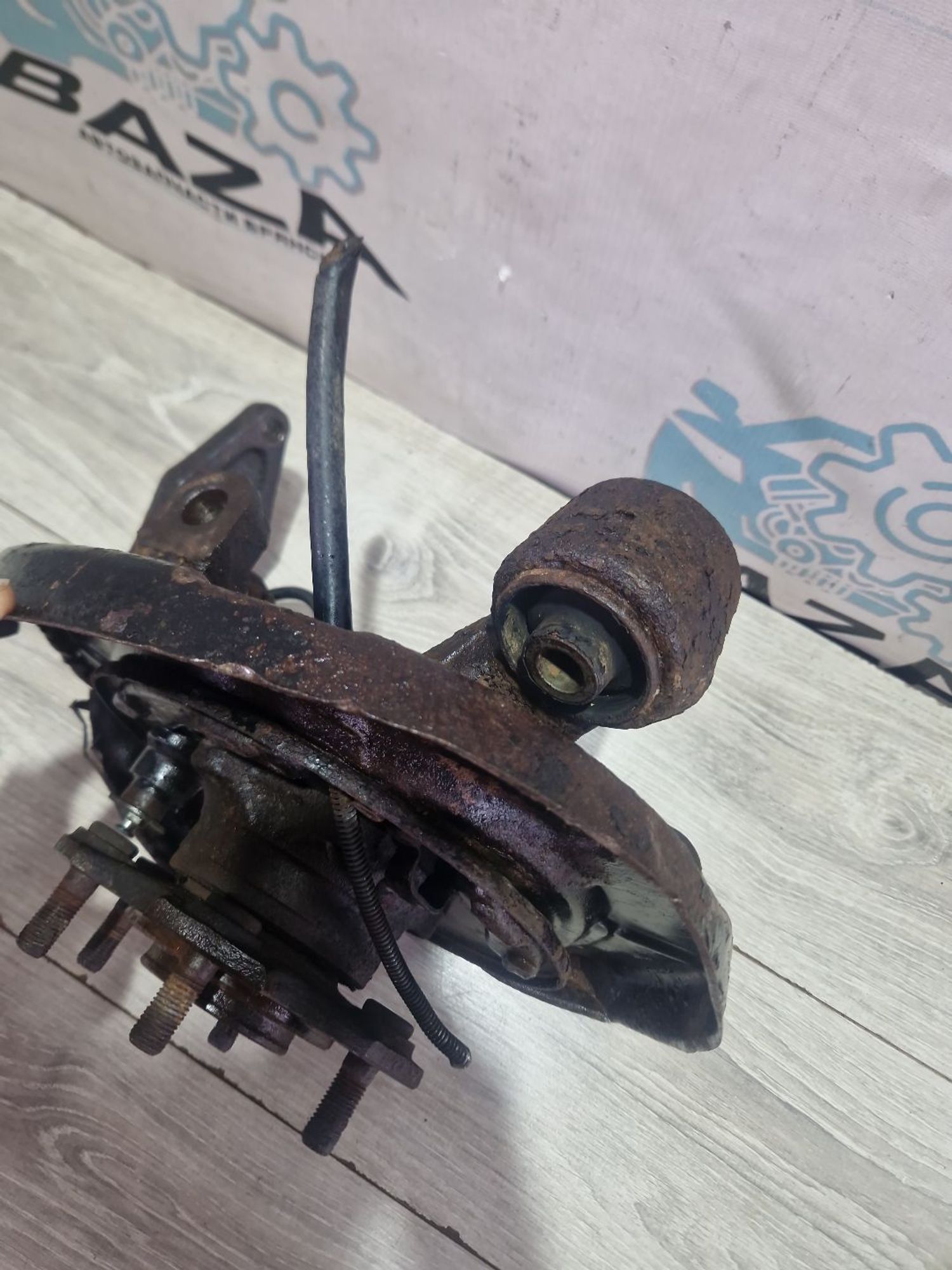 https://ycs.partsauto.market/partsauto-images/thmbs/userImages/0d5a73f363ec19ea8b7d8d6483ce4211/part/e2c4a38b-e85b-441e-95b8-42a5795ebfe0_1786956113871.jpg