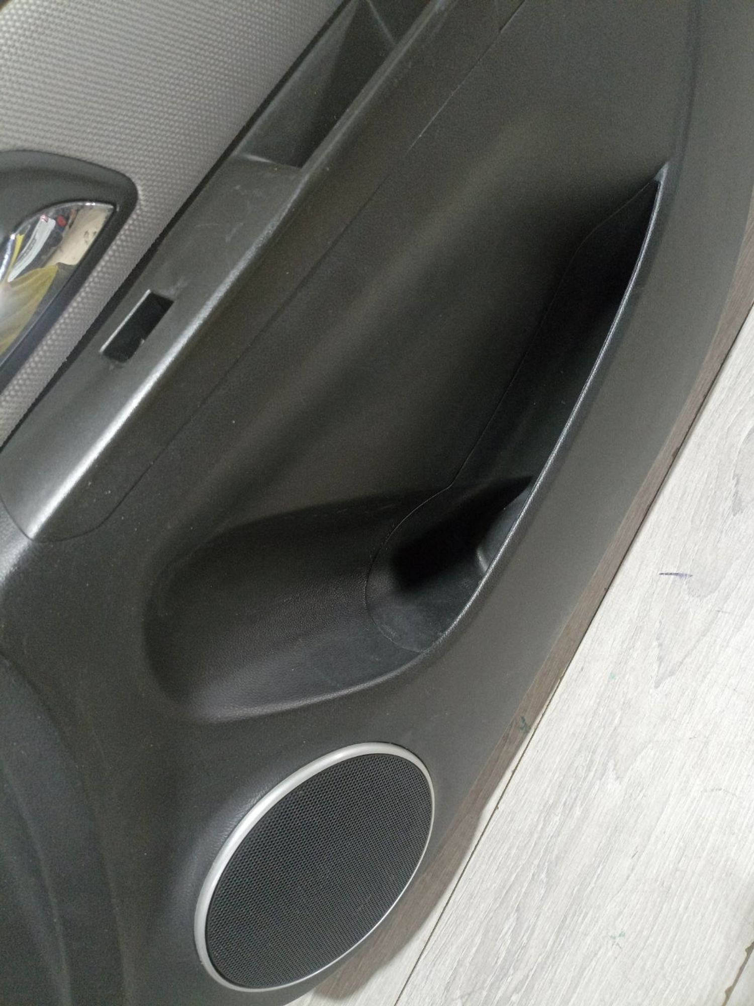 Обшивка двери передней правой Chevrolet Cruze, ..., 1290 рублей, Брянск