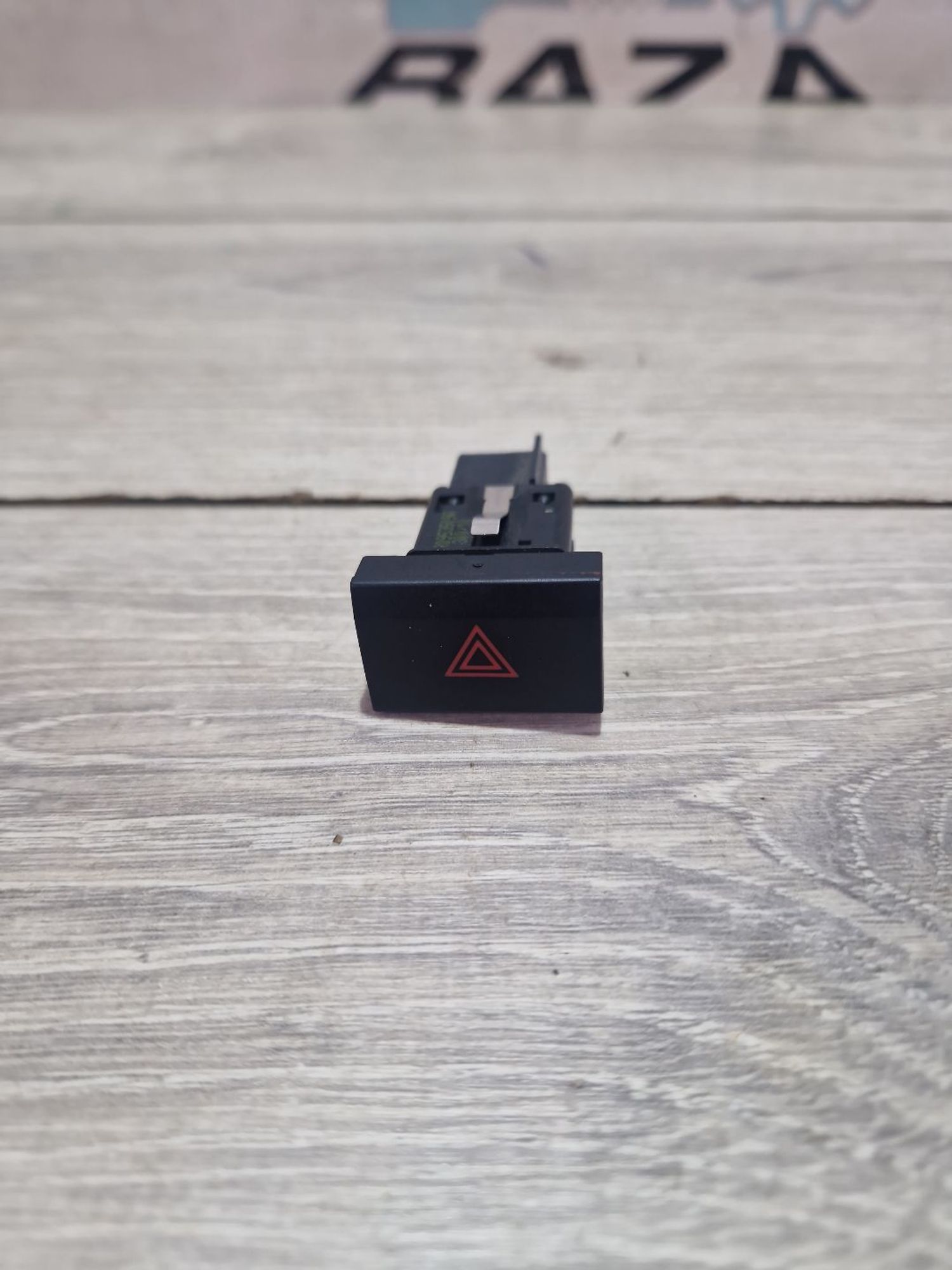 https://ycs.partsauto.market/partsauto-images/thmbs/userImages/0d5a73f363ec19ea8b7d8d6483ce4211/part/e758d081-a99c-4679-bb78-12bb7d885d5e_1787734295397.jpg
