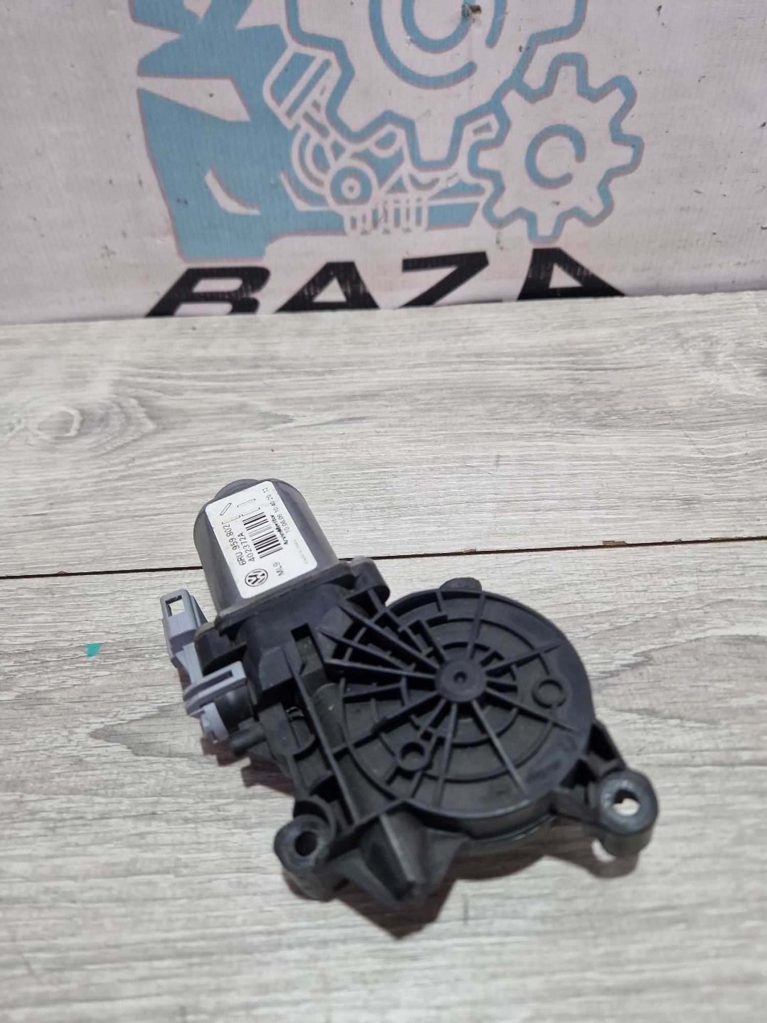 Мотор стеклоподъемника передний правый VW Polo 5, 850 рублей, Брянск