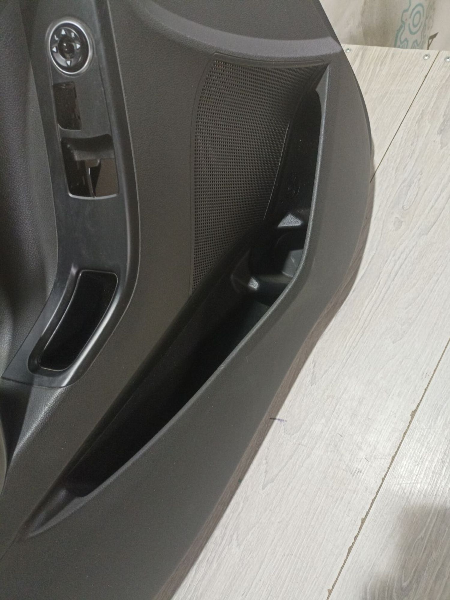 Обшивка двери передней левой Hyundai Elantra, V..., 2990 рублей, Брянск