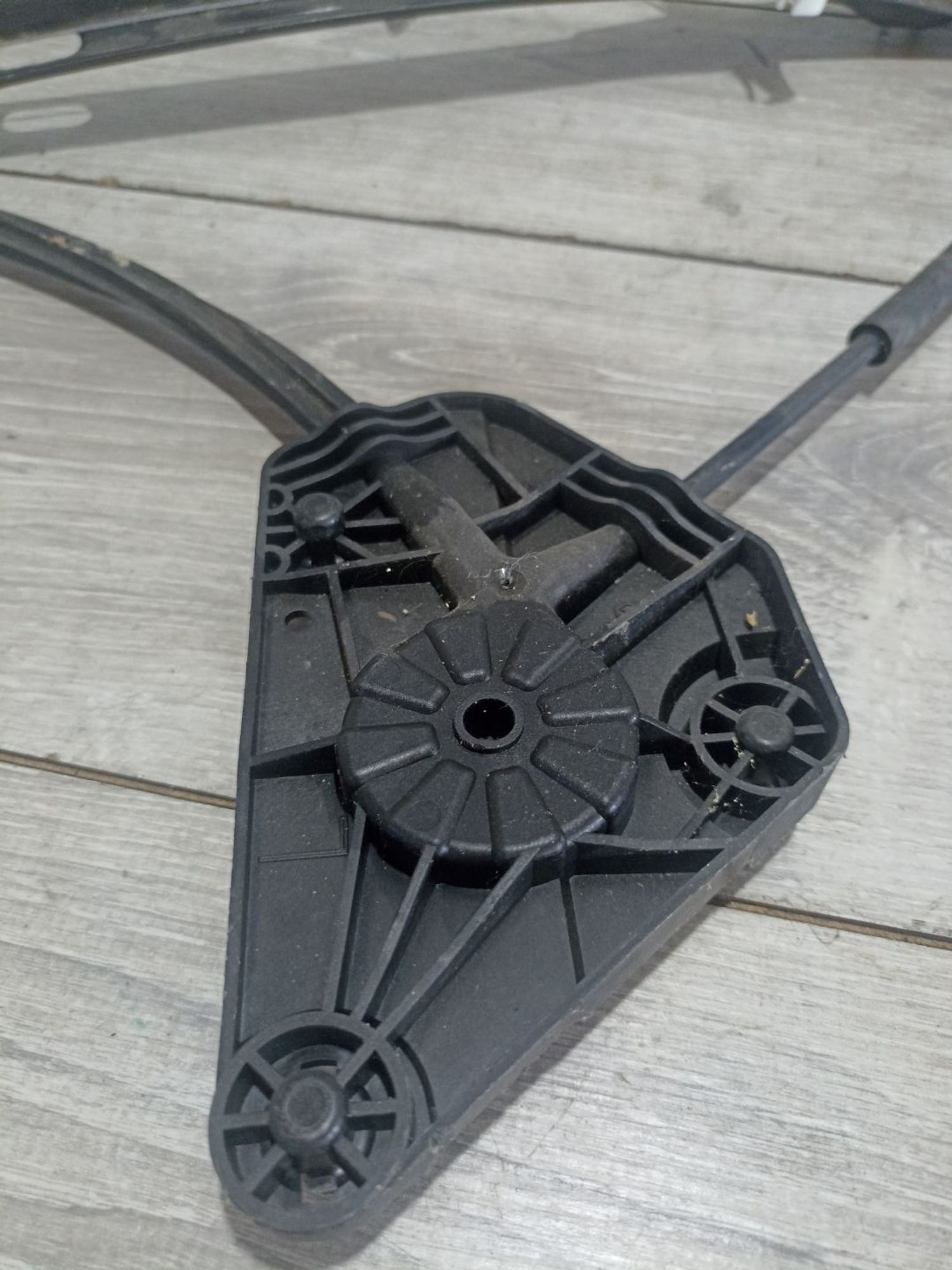 https://ycs.partsauto.market/partsauto-images/thmbs/userImages/0d5a73f363ec19ea8b7d8d6483ce4211/part/e9ce7e41-183b-4af8-8633-105bce569cc7_1784036745398.jpg