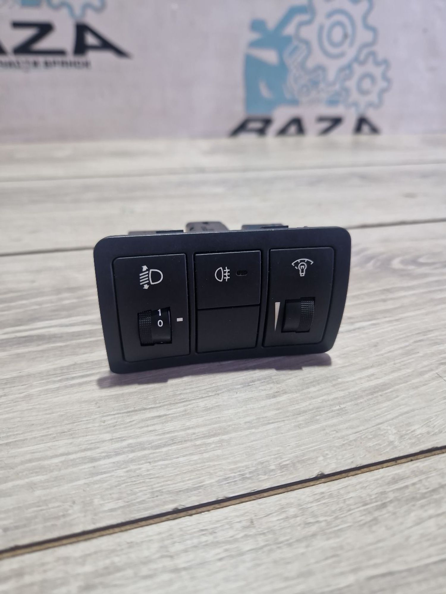https://ycs.partsauto.market/partsauto-images/thmbs/userImages/0d5a73f363ec19ea8b7d8d6483ce4211/part/eb6eefe4-65f2-49bd-ac75-aa6d44dfe463_1787388639620.jpg