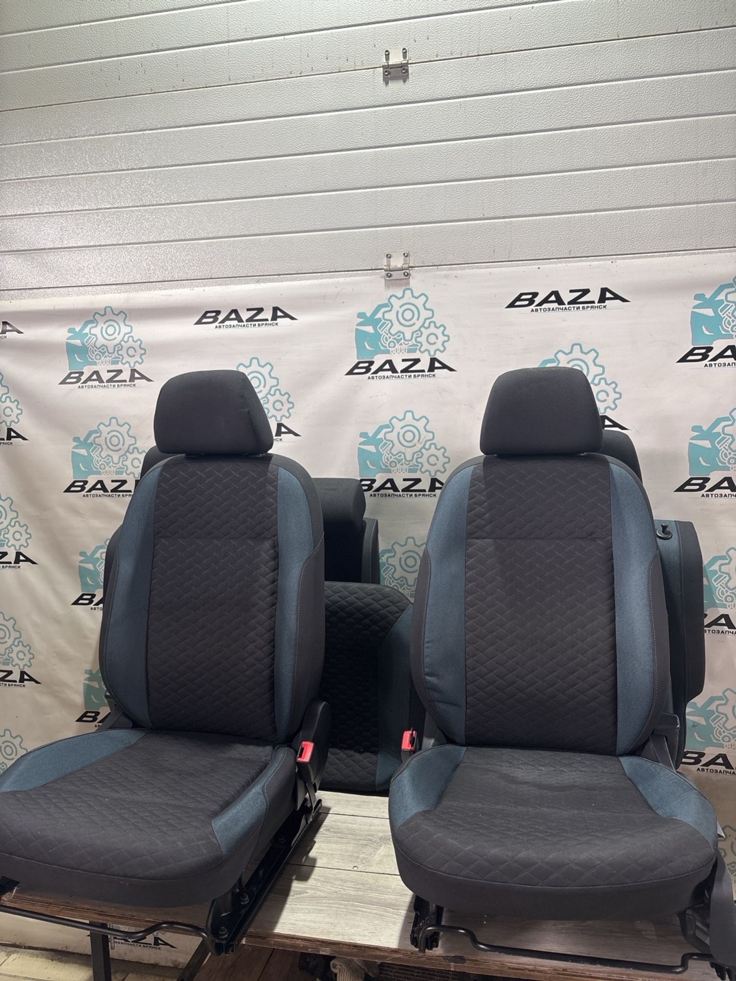 https://ycs.partsauto.market/partsauto-images/thmbs/userImages/0d5a73f363ec19ea8b7d8d6483ce4211/part/ec4b3fc4-bf74-4b4e-859c-e752d5c8e73e_1781507127761.jpg
