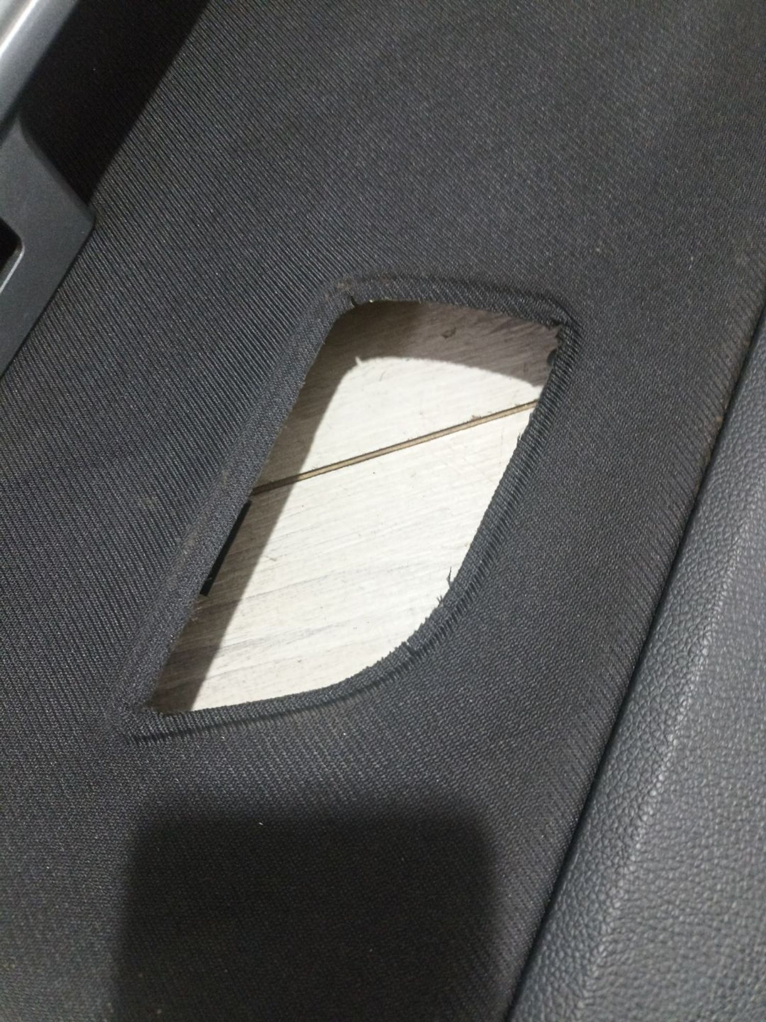 https://ycs.partsauto.market/partsauto-images/thmbs/userImages/0d5a73f363ec19ea8b7d8d6483ce4211/part/eded45c0-2ef8-4c66-8ed5-d66853ff0f31_1785152522851.jpg