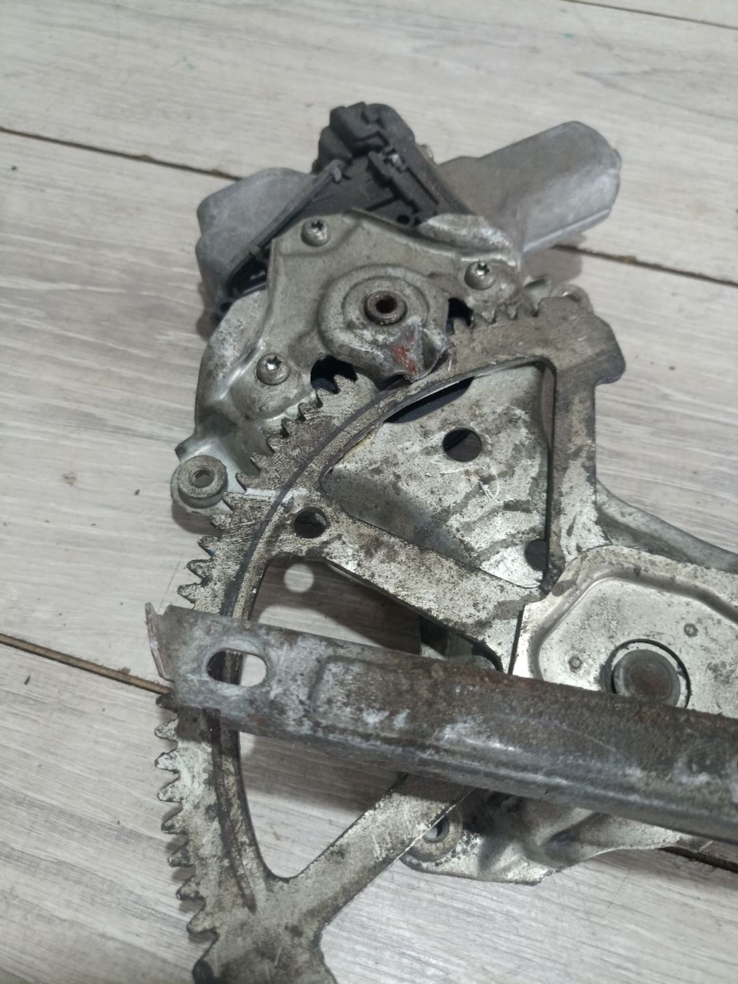 https://ycs.partsauto.market/partsauto-images/thmbs/userImages/0d5a73f363ec19ea8b7d8d6483ce4211/part/f13012b3-76a6-4c99-81ce-a85dd93d1faf_1784041029116.jpg