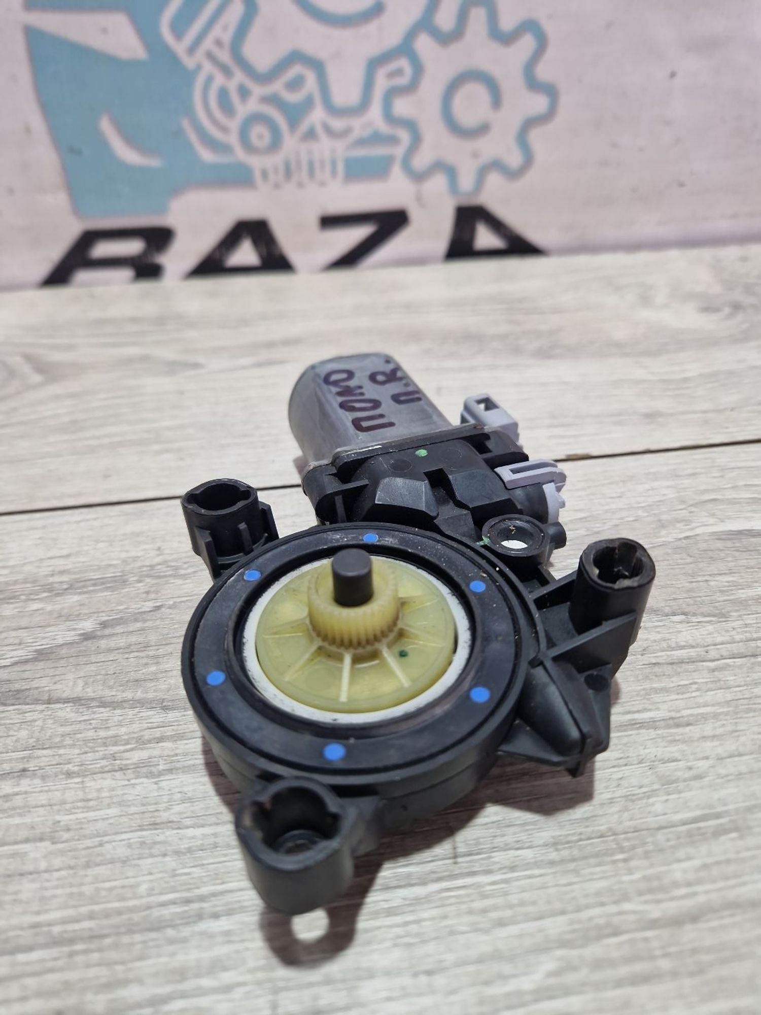 Мотор стеклоподъемника передний правый VW Polo 5, 850 рублей, Брянск