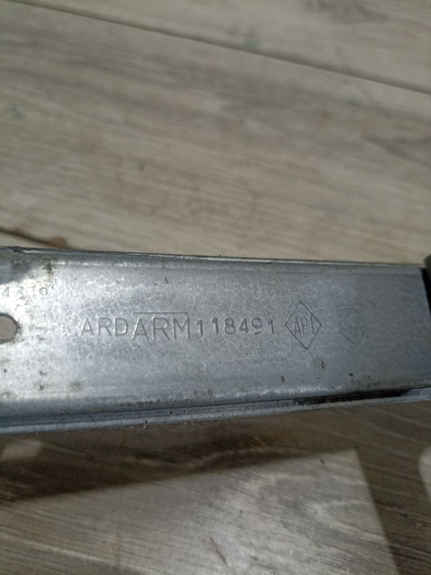 https://ycs.partsauto.market/partsauto-images/thmbs/userImages/0d5a73f363ec19ea8b7d8d6483ce4211/part/f172912b-445f-4b55-b2bb-4924b87477d1_1783950367792.jpg