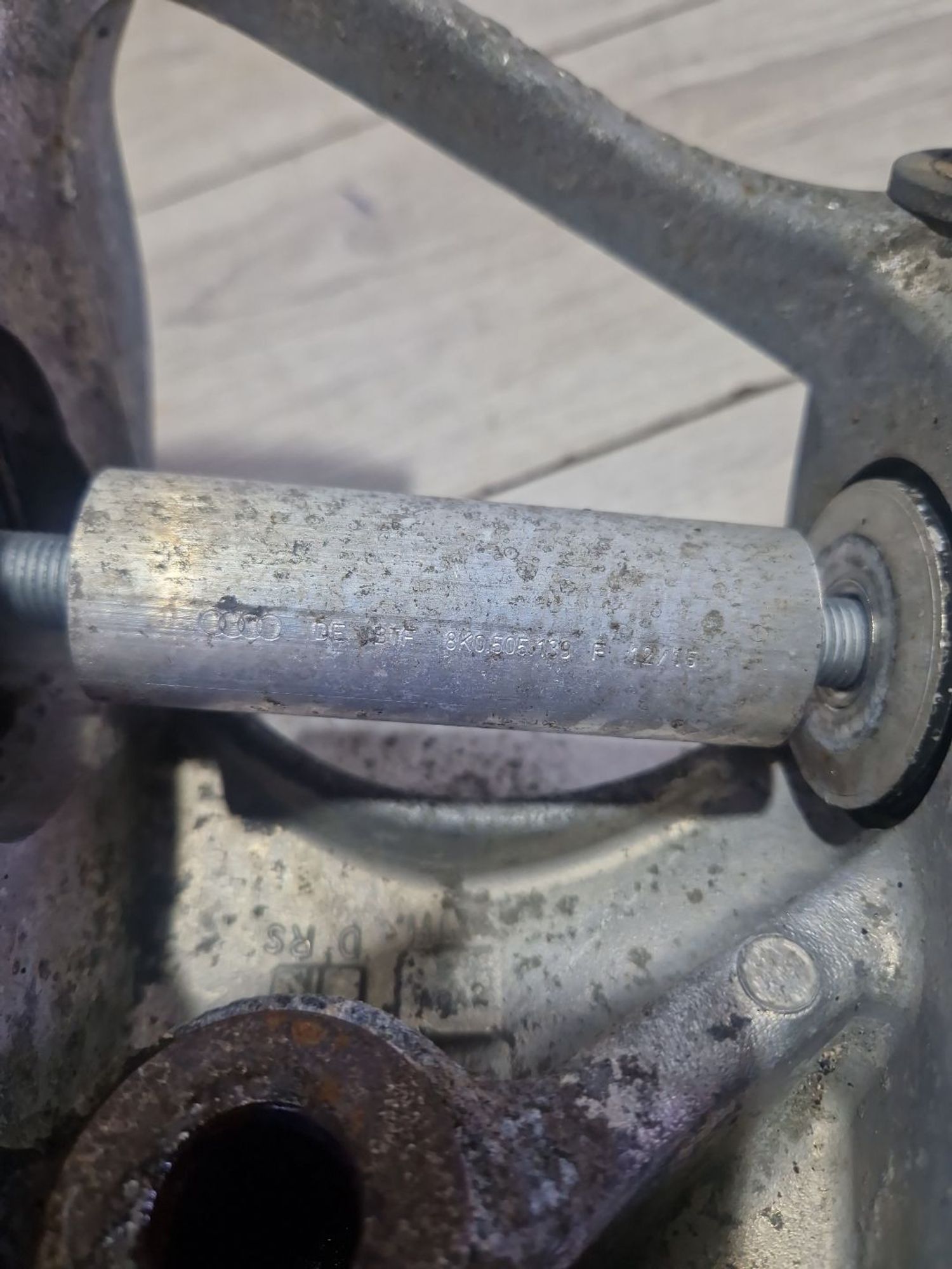 https://ycs.partsauto.market/partsauto-images/thmbs/userImages/0d5a73f363ec19ea8b7d8d6483ce4211/part/f2e5eae6-441b-4d0f-9963-2f83919d2978_1786960160044.jpg
