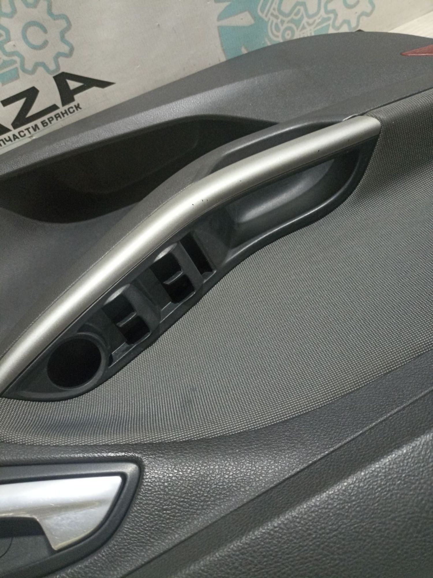 https://ycs.partsauto.market/partsauto-images/thmbs/userImages/0d5a73f363ec19ea8b7d8d6483ce4211/part/f3ee191f-db86-484f-a390-222bafa84edc_1785240241534.jpg