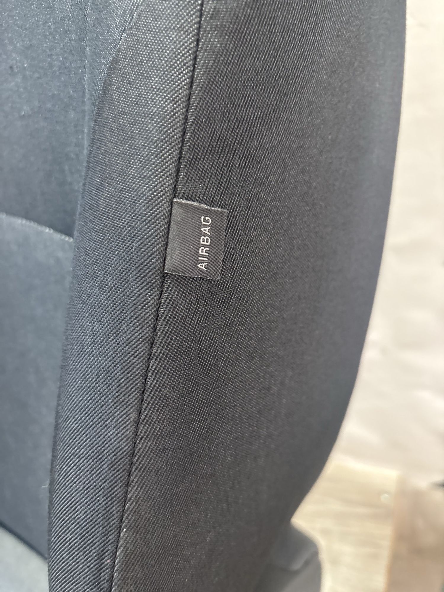 https://ycs.partsauto.market/partsauto-images/thmbs/userImages/0d5a73f363ec19ea8b7d8d6483ce4211/part/fd7eb7a2-3def-4bda-85c2-22cfe1a7c5be_1781005806383.jpg
