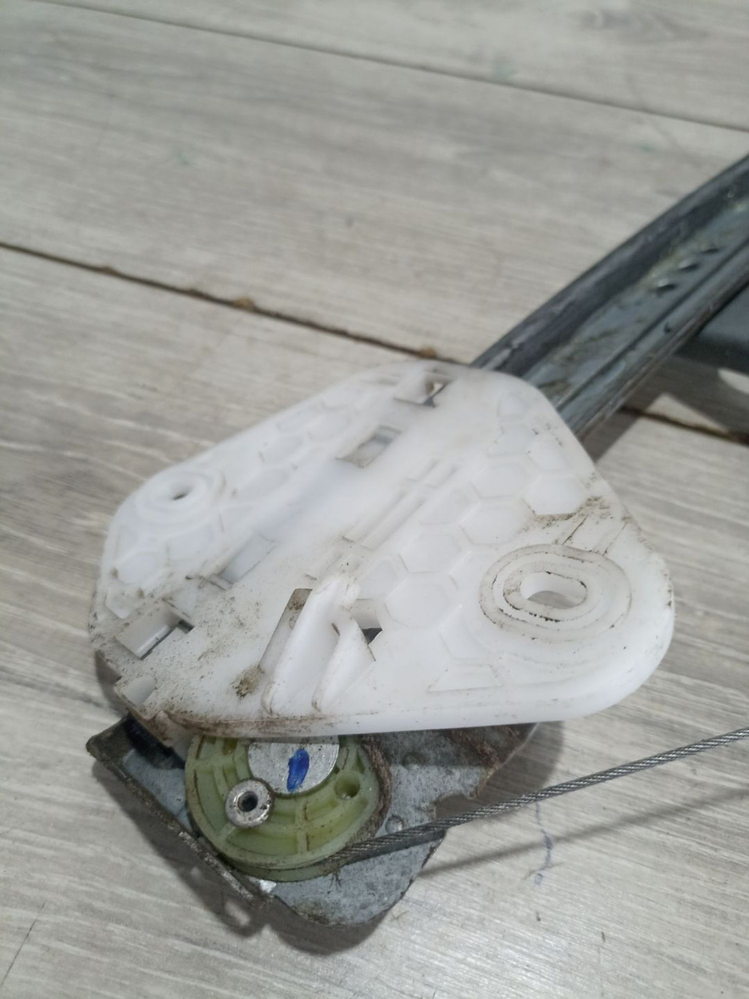 https://ycs.partsauto.market/partsauto-images/thmbs/userImages/0d5a73f363ec19ea8b7d8d6483ce4211/part/fe14ded1-93ae-4746-a3f3-fdbbd375402c_1783950364574.jpg