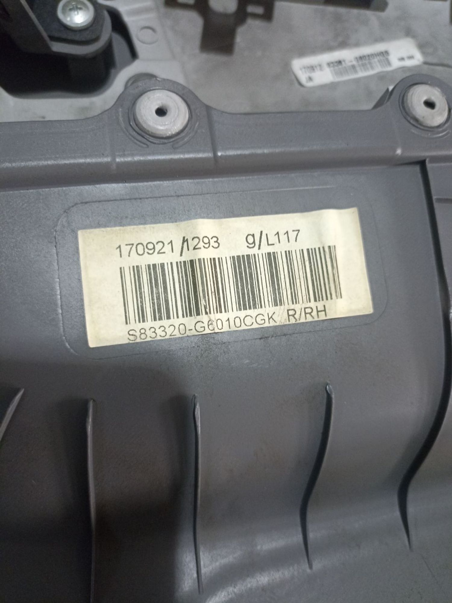 https://ycs.partsauto.market/partsauto-images/thmbs/userImages/0d5a73f363ec19ea8b7d8d6483ce4211/part/fecbc0c4-d93f-4429-8f77-bdcb49731655_1784811136365.jpg
