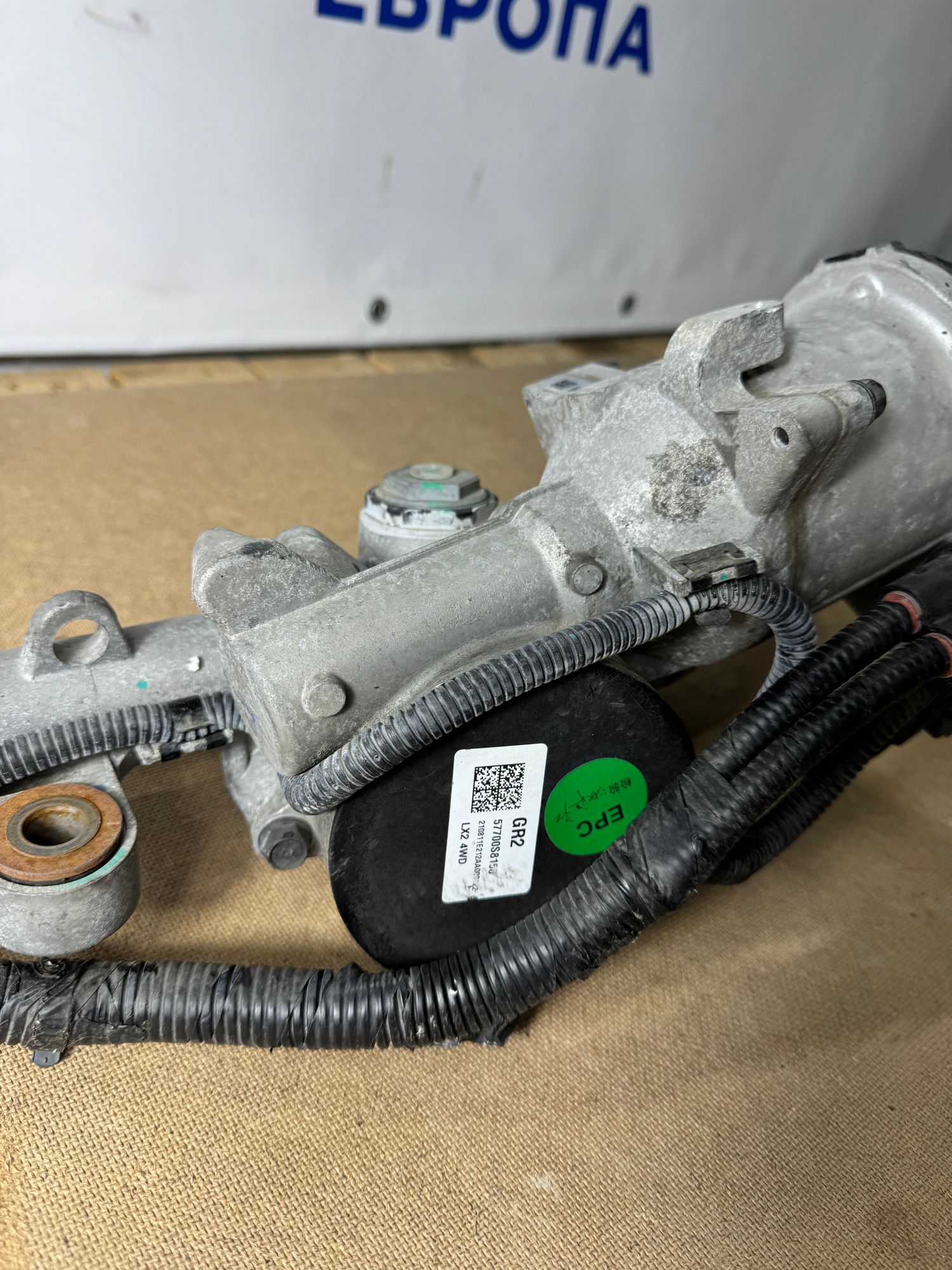https://ycs.partsauto.market/partsauto-images/thmbs/userImages/184a1788b1ef29d1523366422912a882/part/3402070e-9bfa-41e2-99d8-0527c4679ae1_1789299158840.jpg