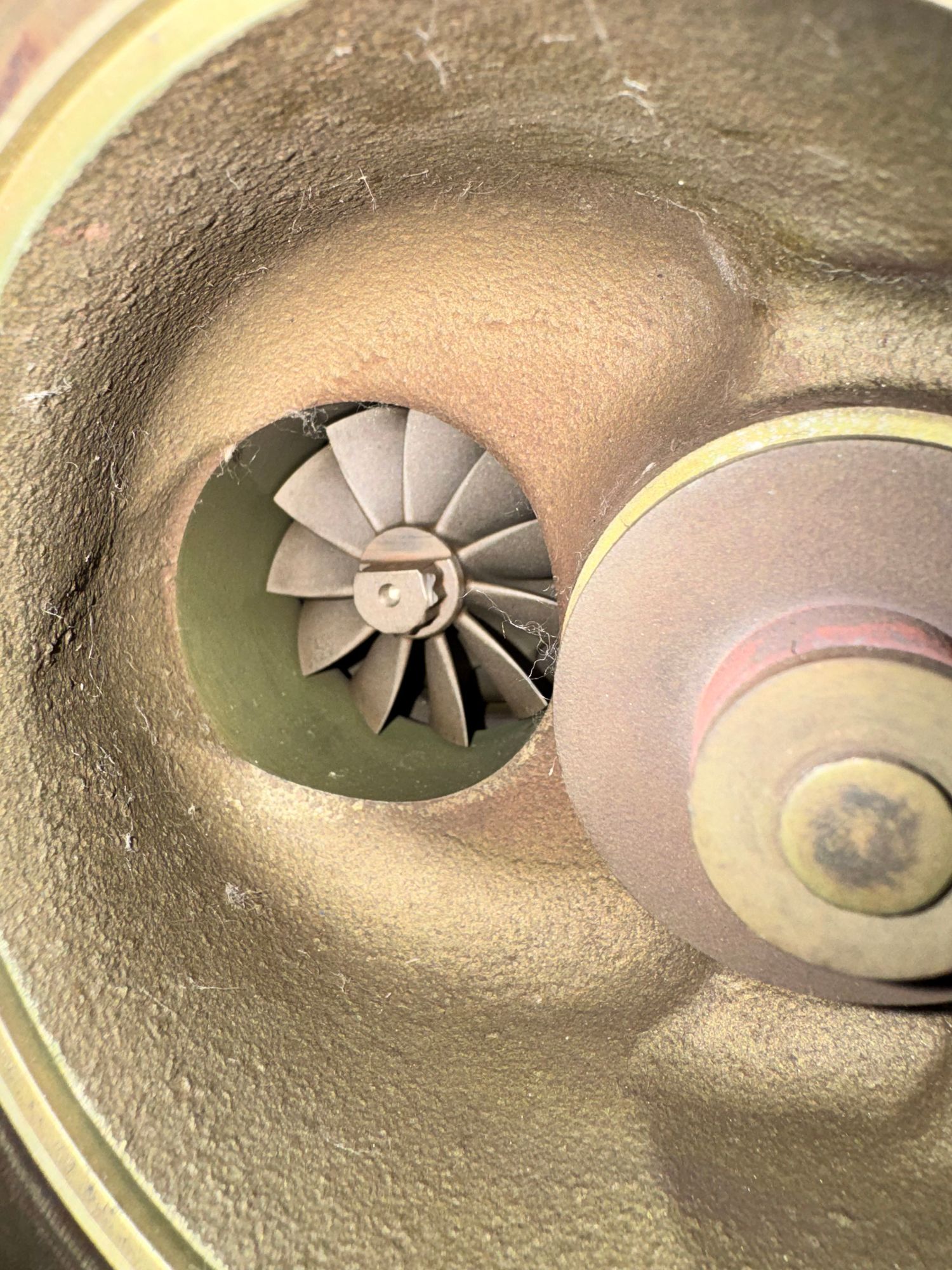 https://ycs.partsauto.market/partsauto-images/thmbs/userImages/184a1788b1ef29d1523366422912a882/part/764660ba-39ed-4e97-a9ff-f73bb7ba8afb_1788341725039.jpg