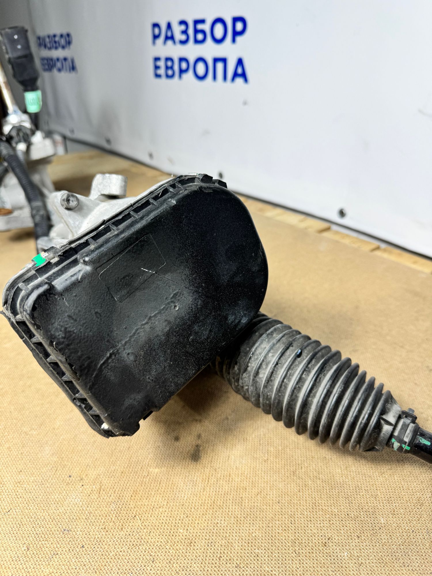 https://ycs.partsauto.market/partsauto-images/thmbs/userImages/184a1788b1ef29d1523366422912a882/part/9e482107-8869-4746-8025-62ac8cb242c3_1789299161888.jpg