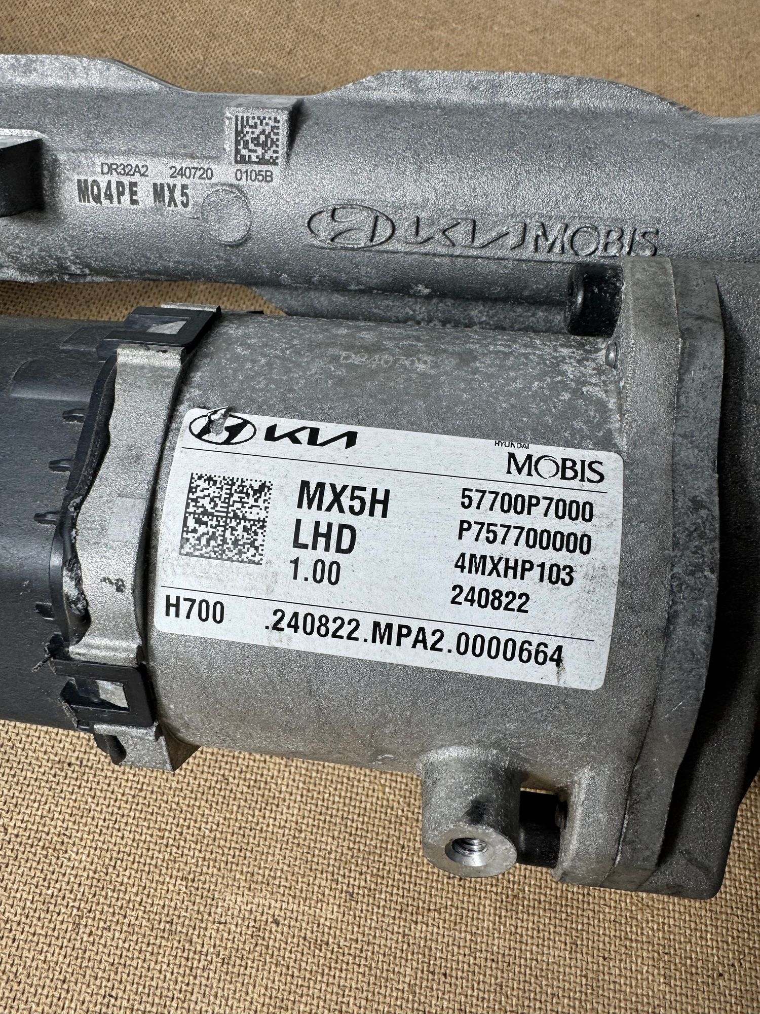 https://ycs.partsauto.market/partsauto-images/thmbs/userImages/184a1788b1ef29d1523366422912a882/part/aca5cce2-5617-4e4f-9018-3c25e7a10f9a_1789297520301.jpg