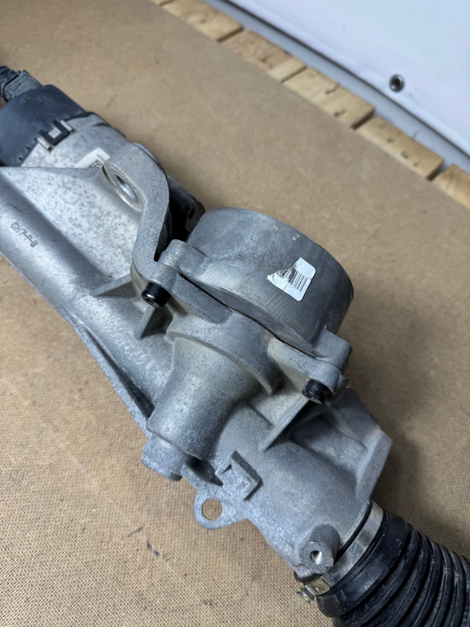 https://ycs.partsauto.market/partsauto-images/thmbs/userImages/184a1788b1ef29d1523366422912a882/part/bcf0fbd6-cc1c-4cd1-a03b-fd332ec99205_1789298581311.jpg