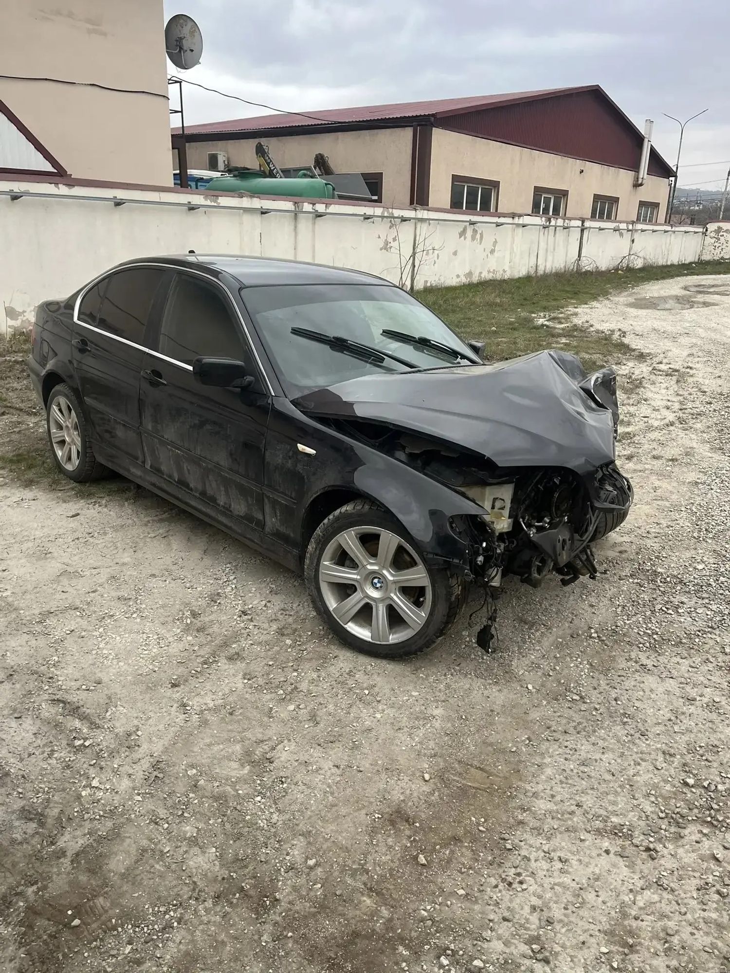 https://ycs.partsauto.market/partsauto-images/thmbs/userImages/1bf712eea6522467ebc9f620e3ae6eb6/car/3d8e451b-d141-42ee-8bcb-9fe83067a56a_1781012437669.jpg