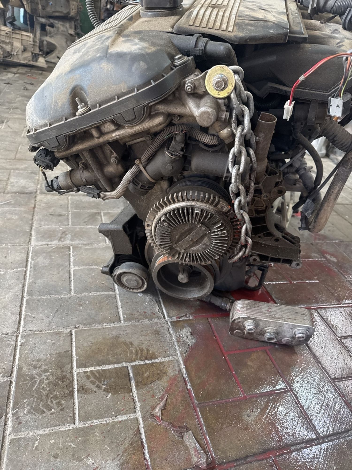 https://ycs.partsauto.market/partsauto-images/thmbs/userImages/1bf712eea6522467ebc9f620e3ae6eb6/part/1ad4c8bf-0162-43d9-b96b-9fdecf51e295_1785155043589.jpg