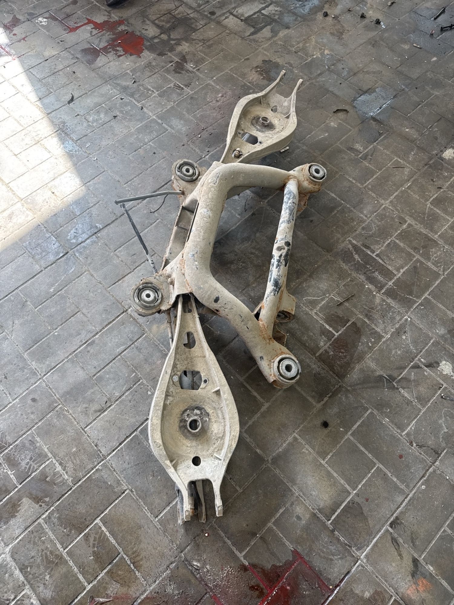 https://ycs.partsauto.market/partsauto-images/thmbs/userImages/1bf712eea6522467ebc9f620e3ae6eb6/part/23d12628-64ef-4ac6-9065-571df5195b0e_1785155183797.jpg