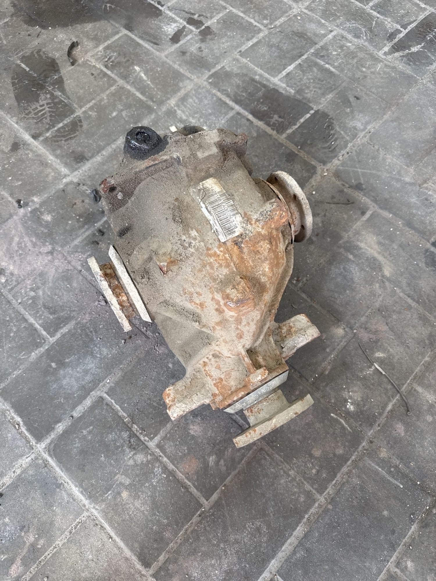 https://ycs.partsauto.market/partsauto-images/thmbs/userImages/1bf712eea6522467ebc9f620e3ae6eb6/part/4bd1602a-ade0-40fa-ae75-1a04ba68656c_1785155353944.jpg