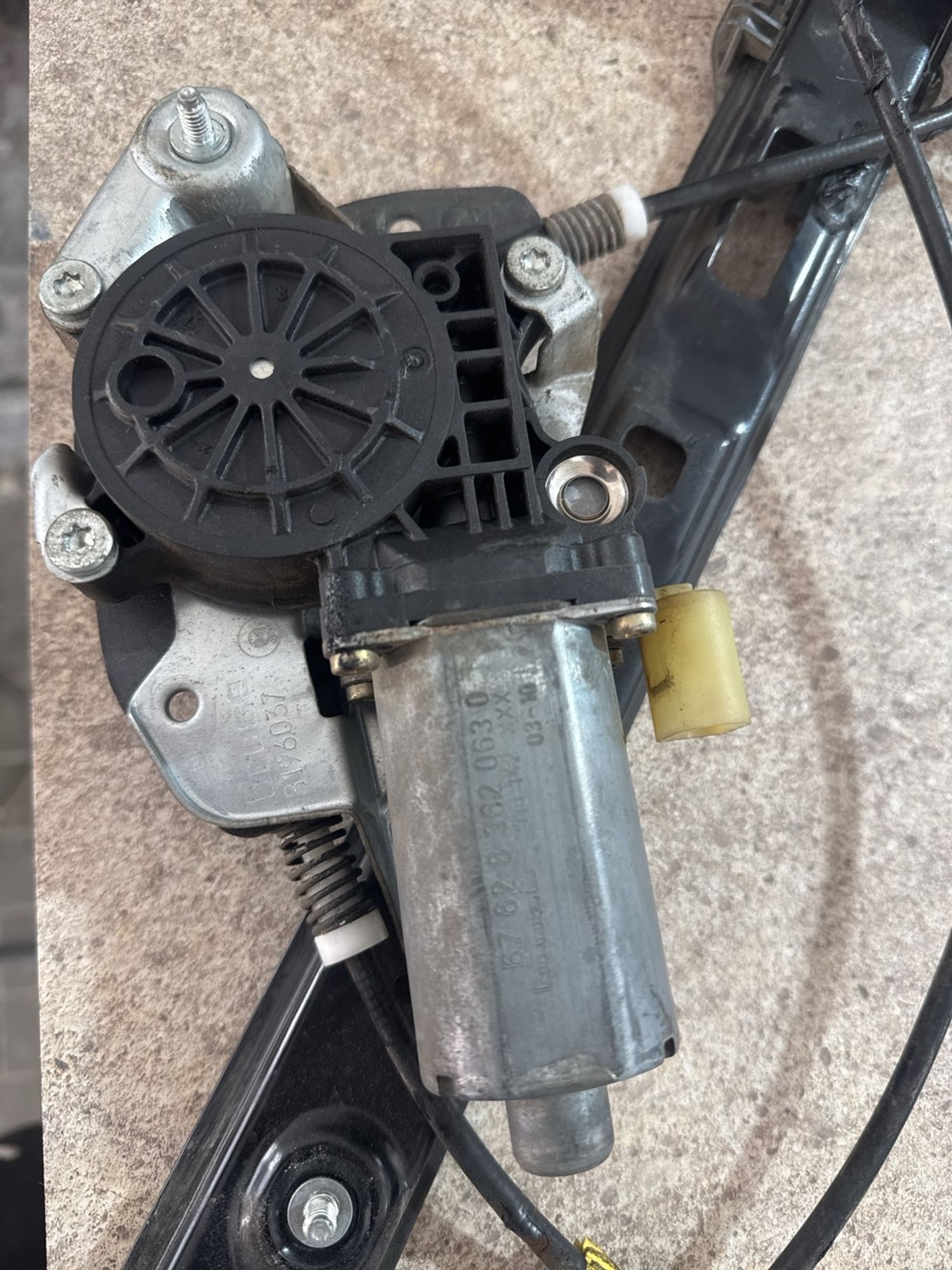 https://ycs.partsauto.market/partsauto-images/thmbs/userImages/1bf712eea6522467ebc9f620e3ae6eb6/part/8754cbda-2254-45dd-a7c9-dfc13856bb21_1785141098523.jpg